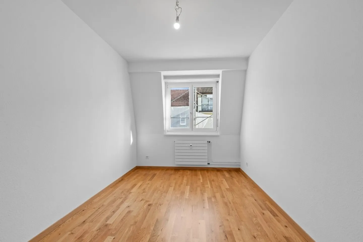 Modern 3.5-Room Apartment in Basel - Photo 3 of 6