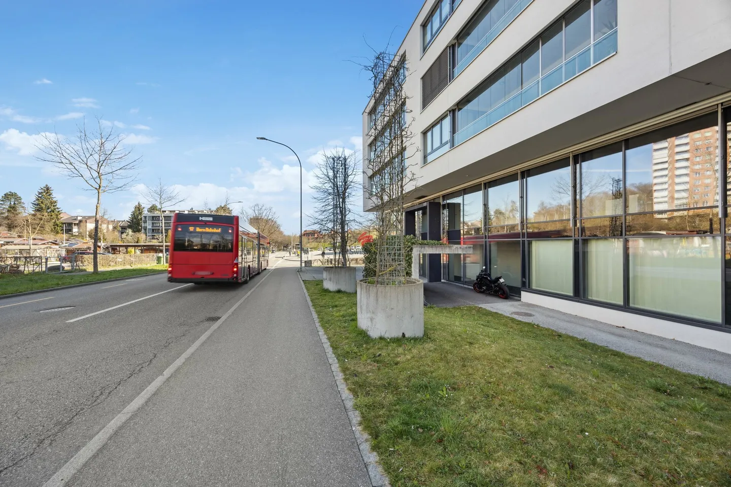 Spazio commerciale o residenziale unico - Foto 2 di 10