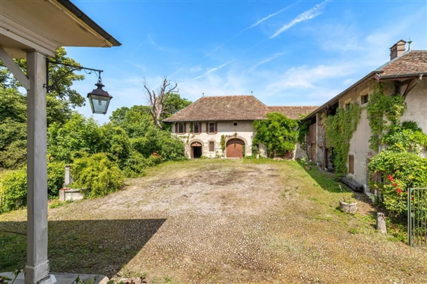 Ferme authentique à rénover à Avully - en exclusivité - Photo 3 sur 6