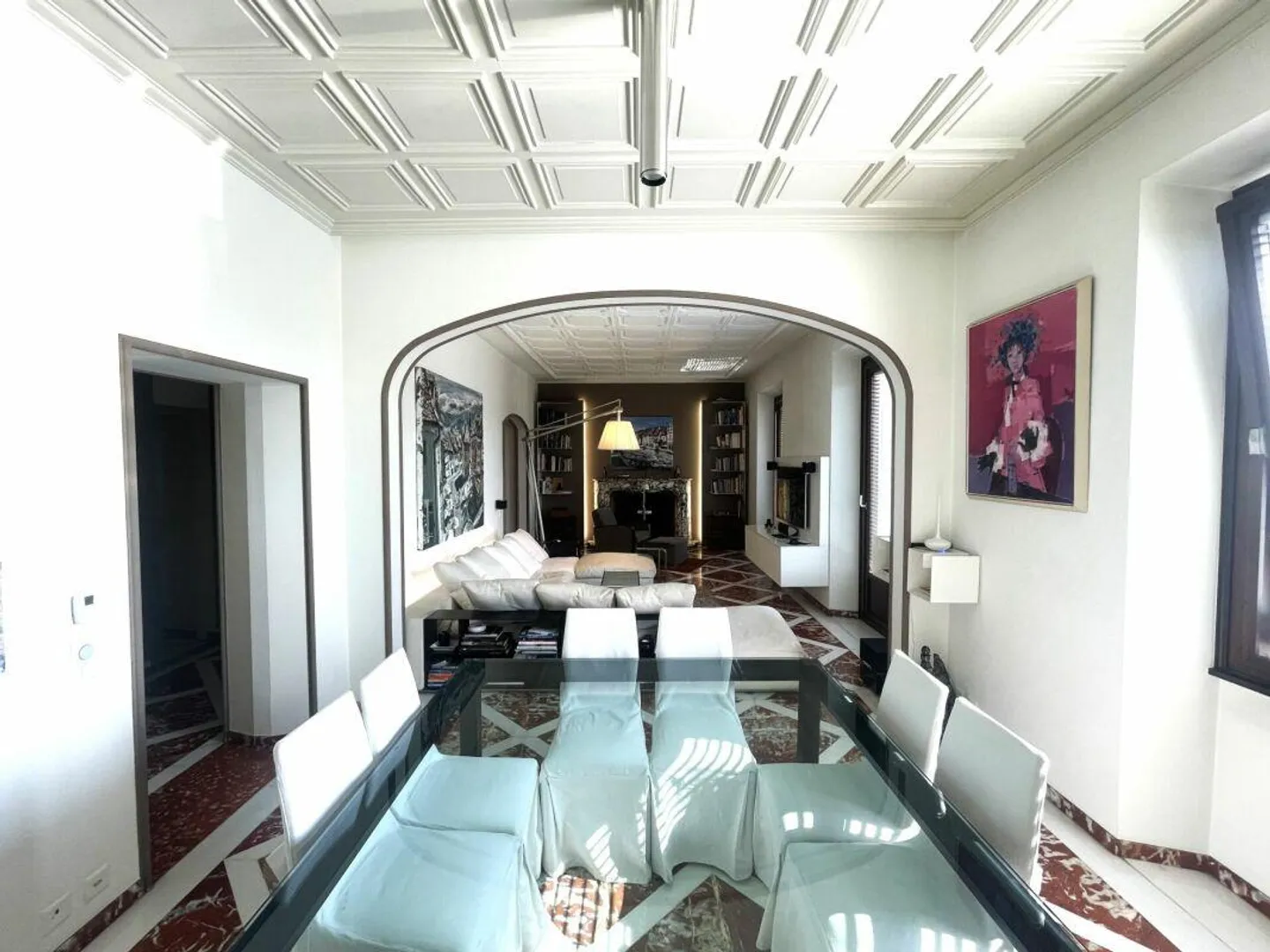 Stunning renovated period villa with building plot. - Photo 7 of 18