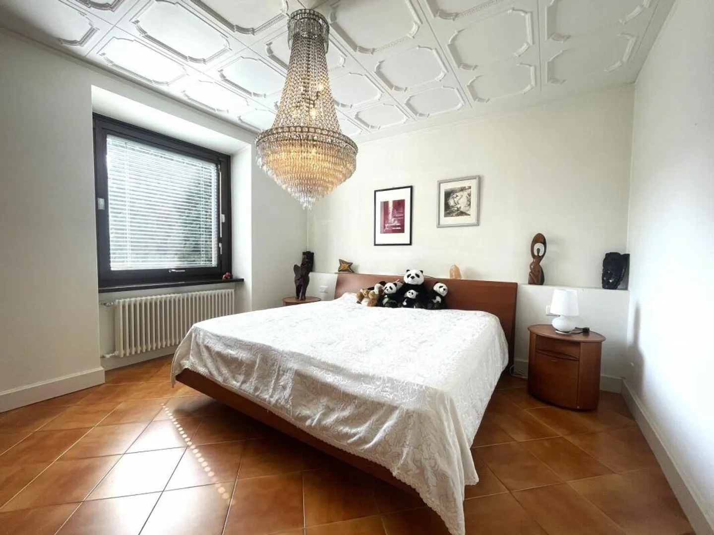 Stunning renovated period villa with building plot. - Photo 15 of 18