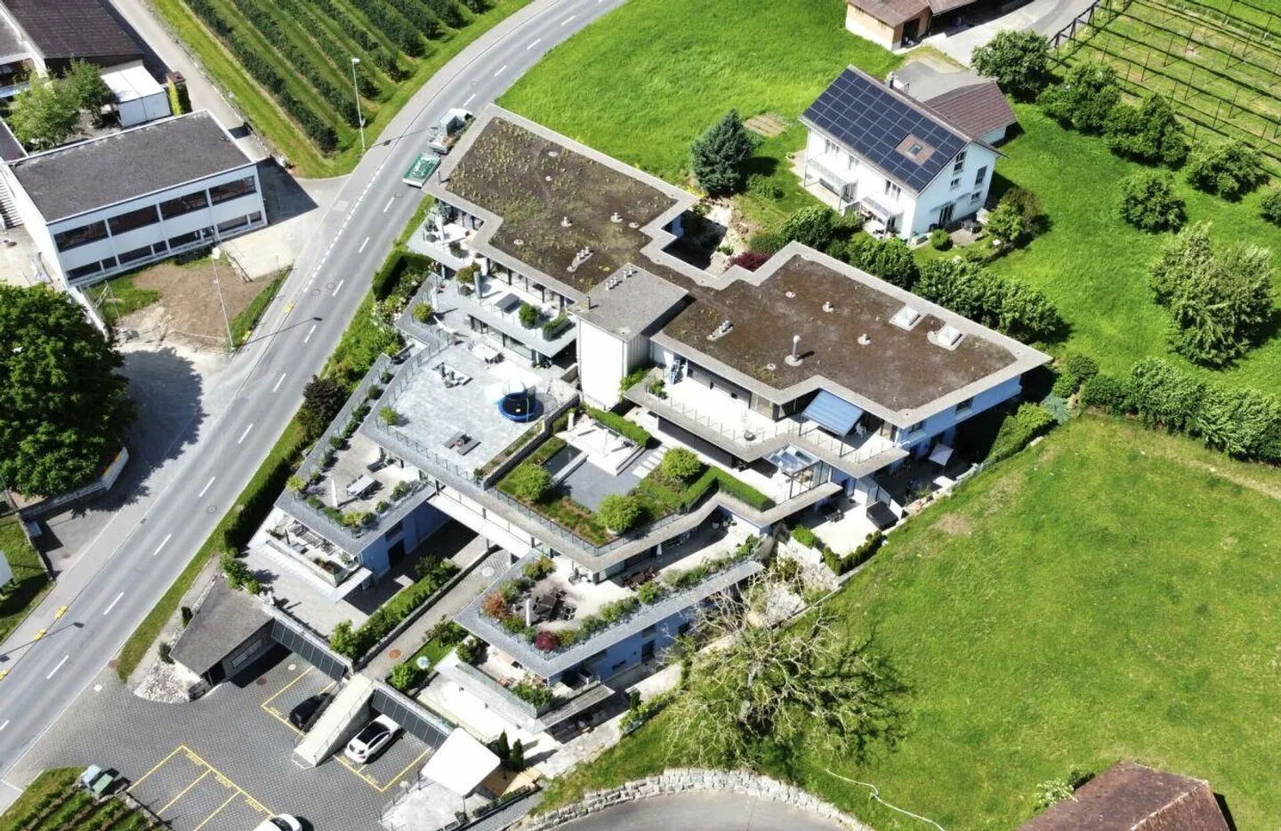 Hallwilersee: Appartamento esclusivo di 4,5 stanze con grande terrazza giardino, panorama e molta privacy - Foto 13 di 14