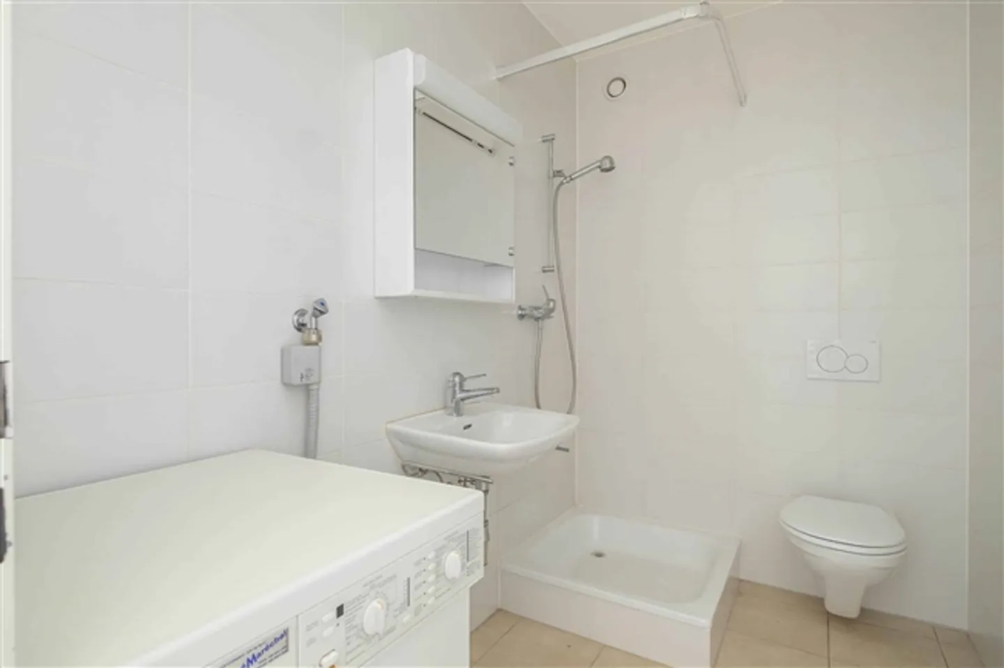 Bellissimo appartamento di 4 stanze al 5° piano - Foto 8 di 11