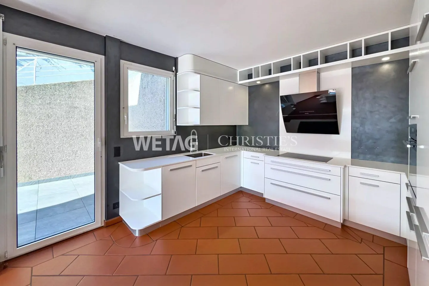 À Lugano : Élégante villa en rangée avec jardin privé et large vue sur le lac - Photo 4 sur 12