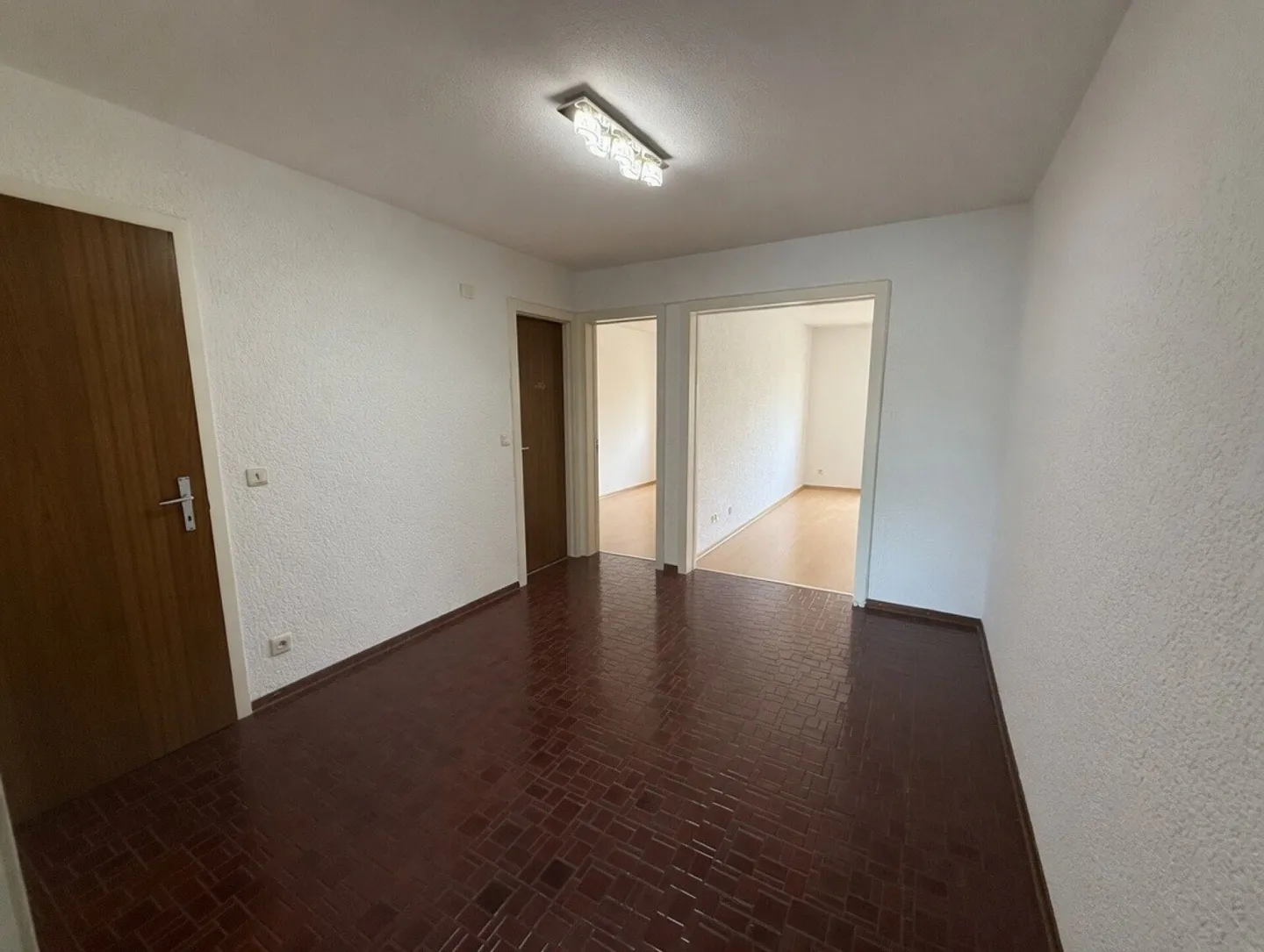 3.5 room apartment with balcony - Photo 3 of 9