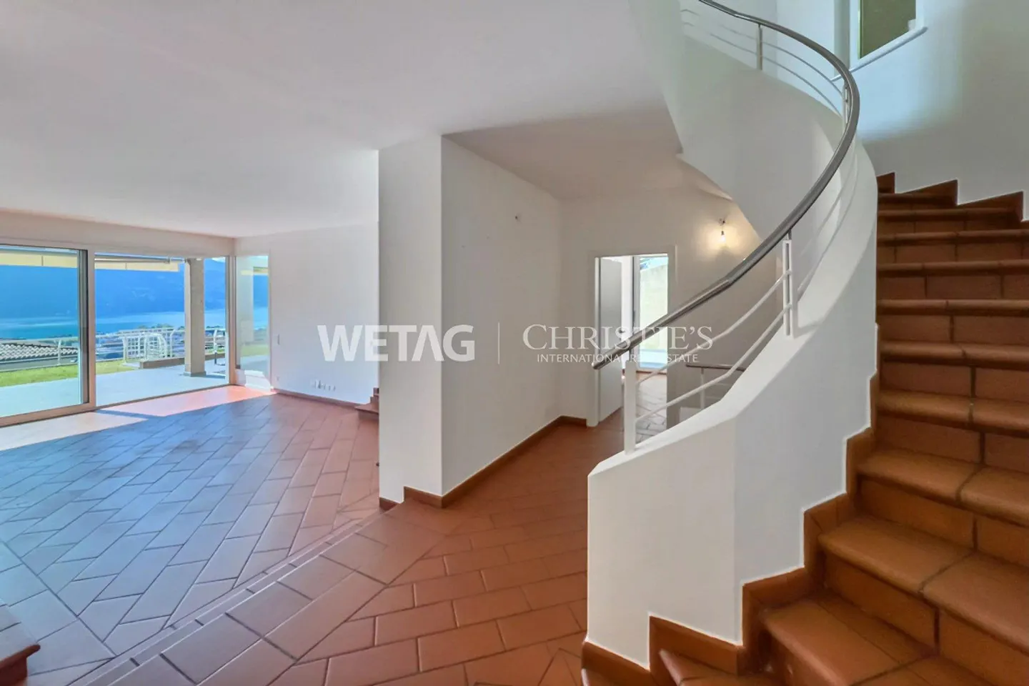 À Lugano : Élégante villa en rangée avec jardin privé et large vue sur le lac - Photo 11 sur 12