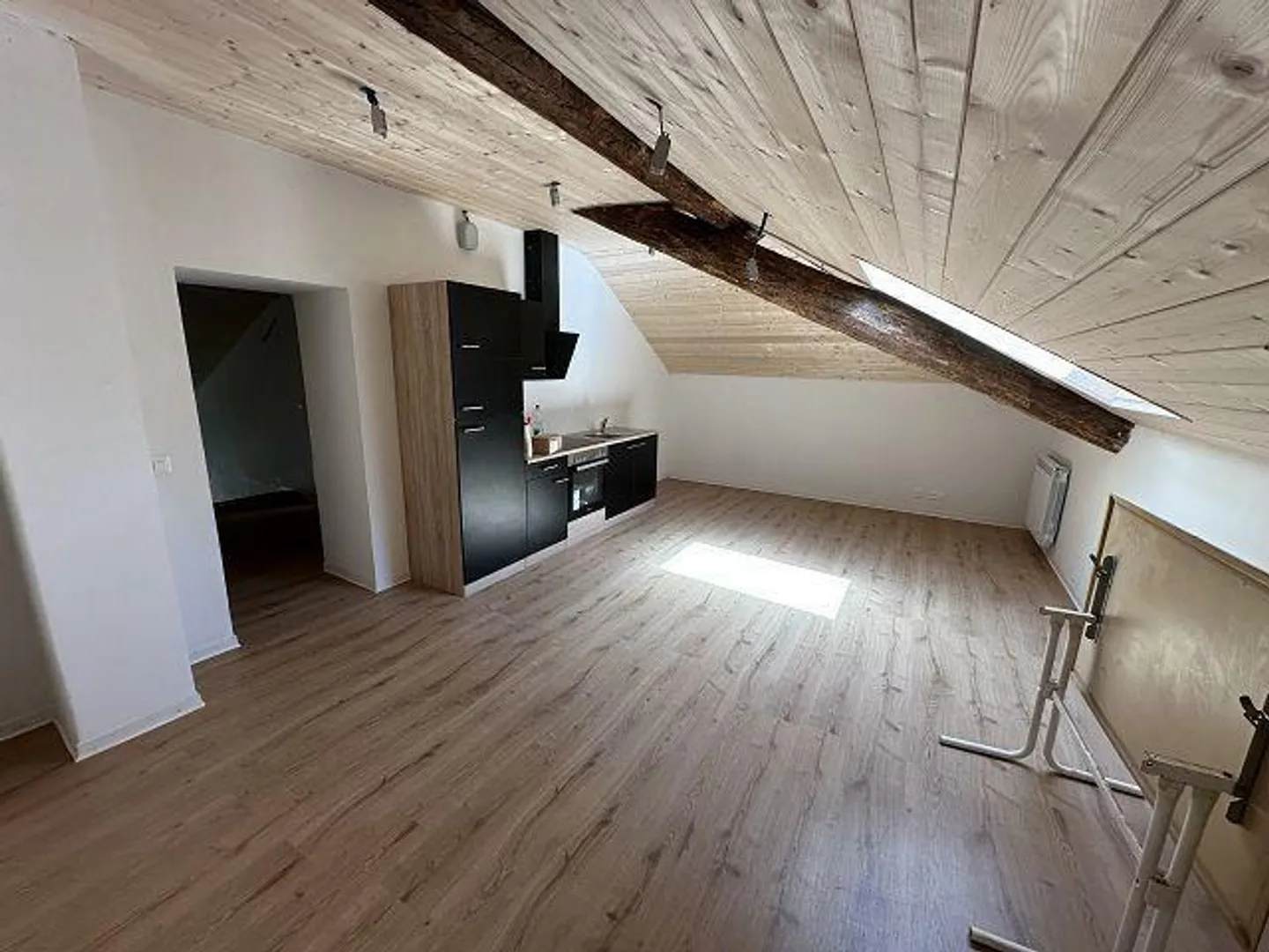 3 1/2-Room Attic Apartment in the Top Floor in a Quiet, Central Location... - Photo 3 of 15