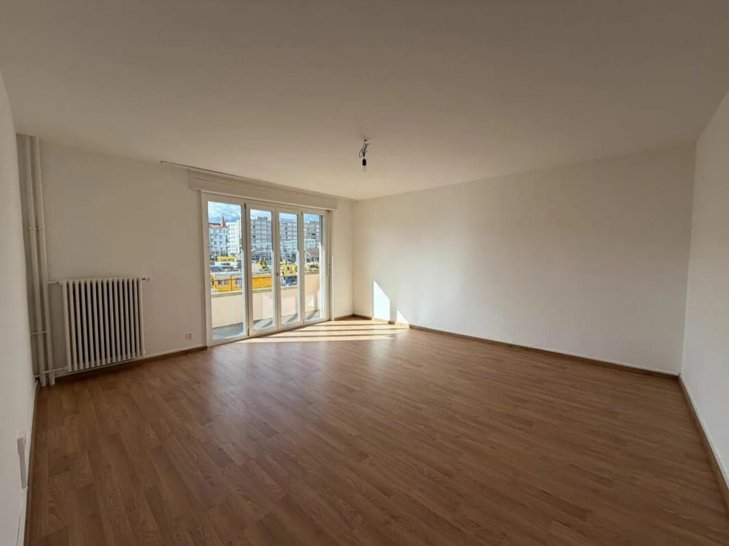 Modern Apartment in Fribourg - Photo 3 of 12