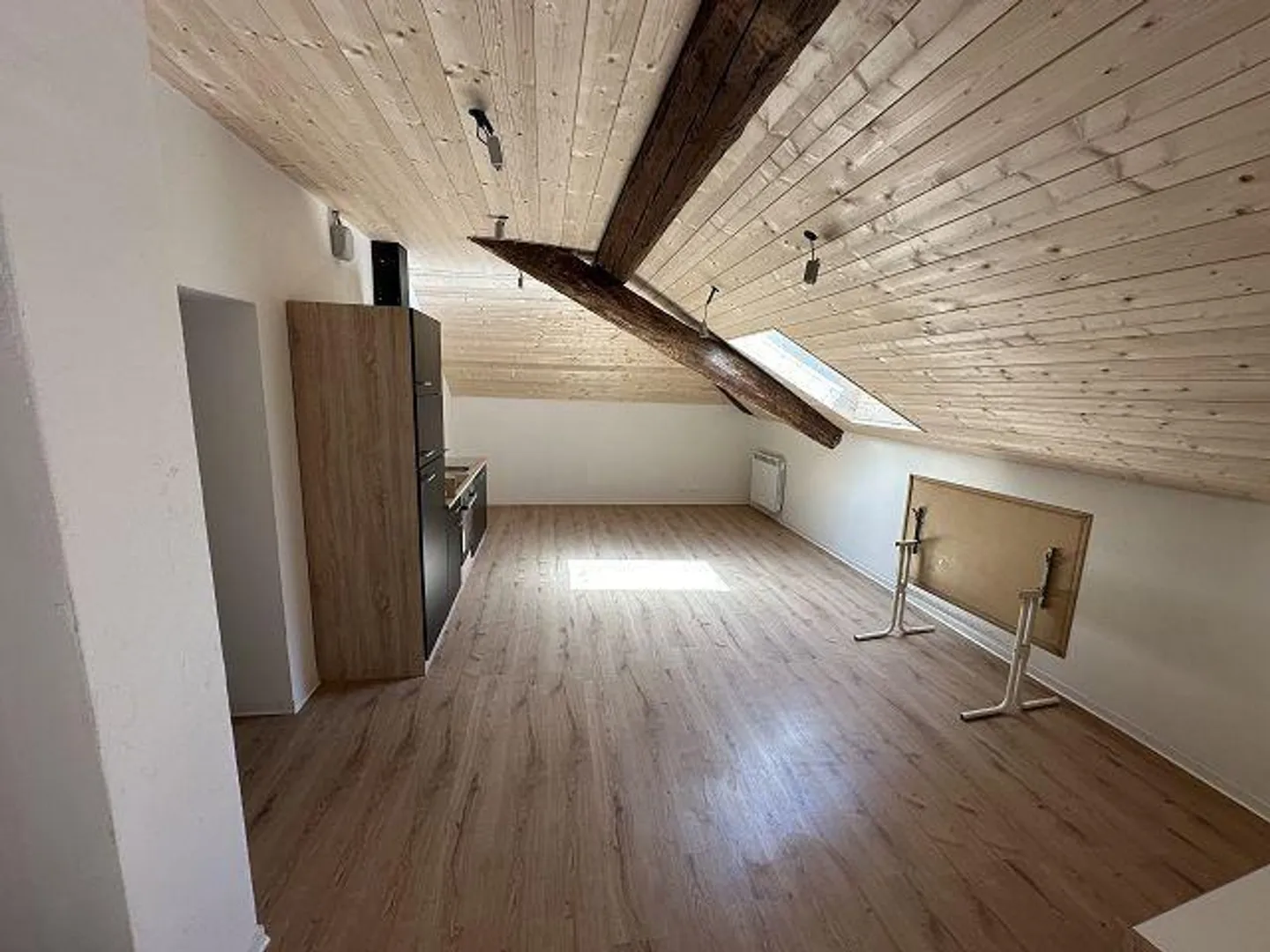 3 1/2-Room Attic Apartment in the Top Floor in a Quiet, Central Location... - Photo 5 of 15