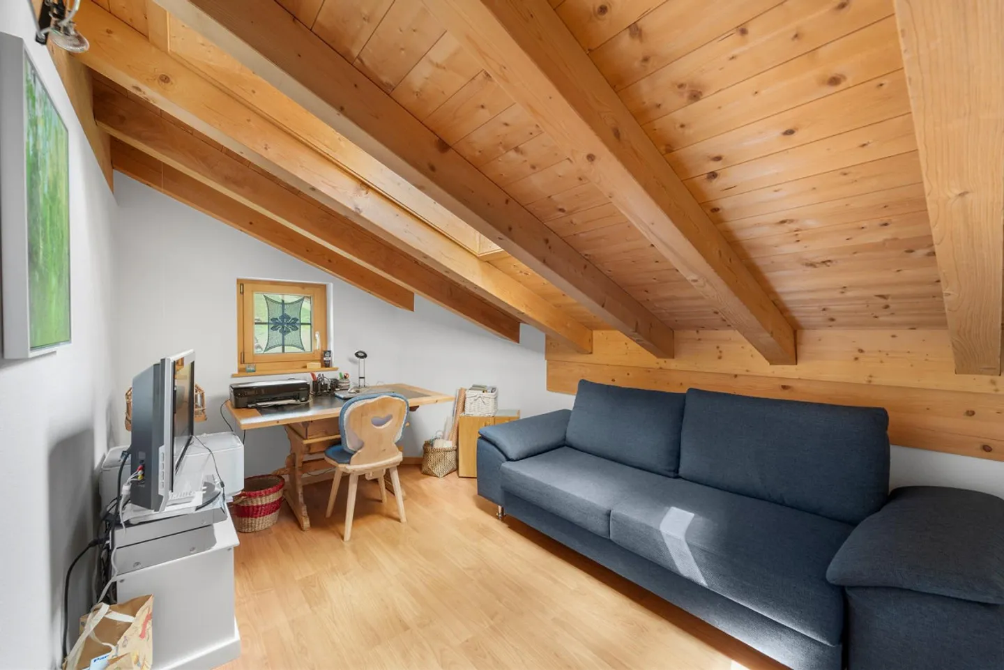 Bellissimo appartamento mansardato di 6 1/2 stanze soleggiato come prima o seconda residenza - Foto 8 di 17