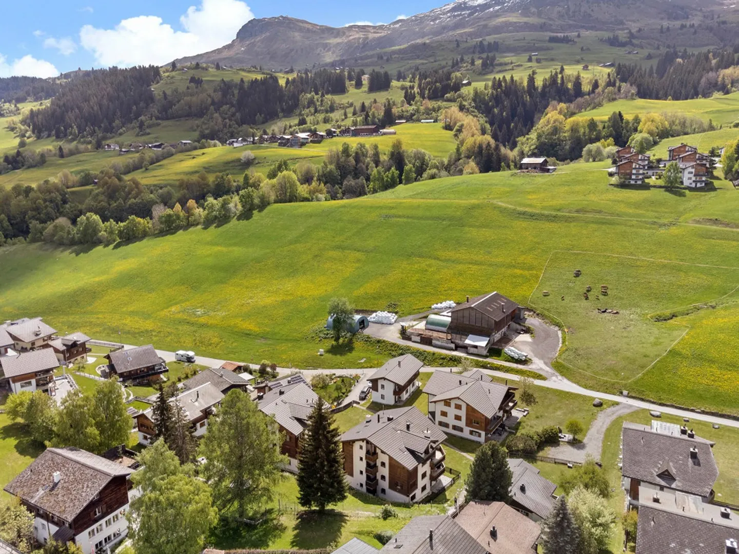 Bellissimo appartamento mansardato di 6 1/2 stanze soleggiato come prima o seconda residenza - Foto 15 di 17