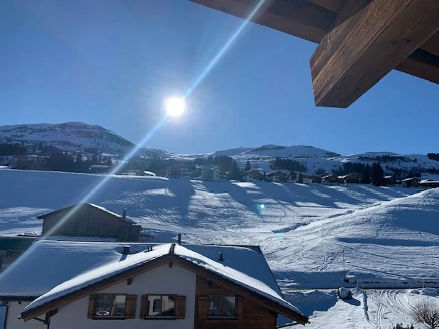 Bellissimo appartamento mansardato di 6 1/2 stanze soleggiato come prima o seconda residenza - Foto 16 di 17