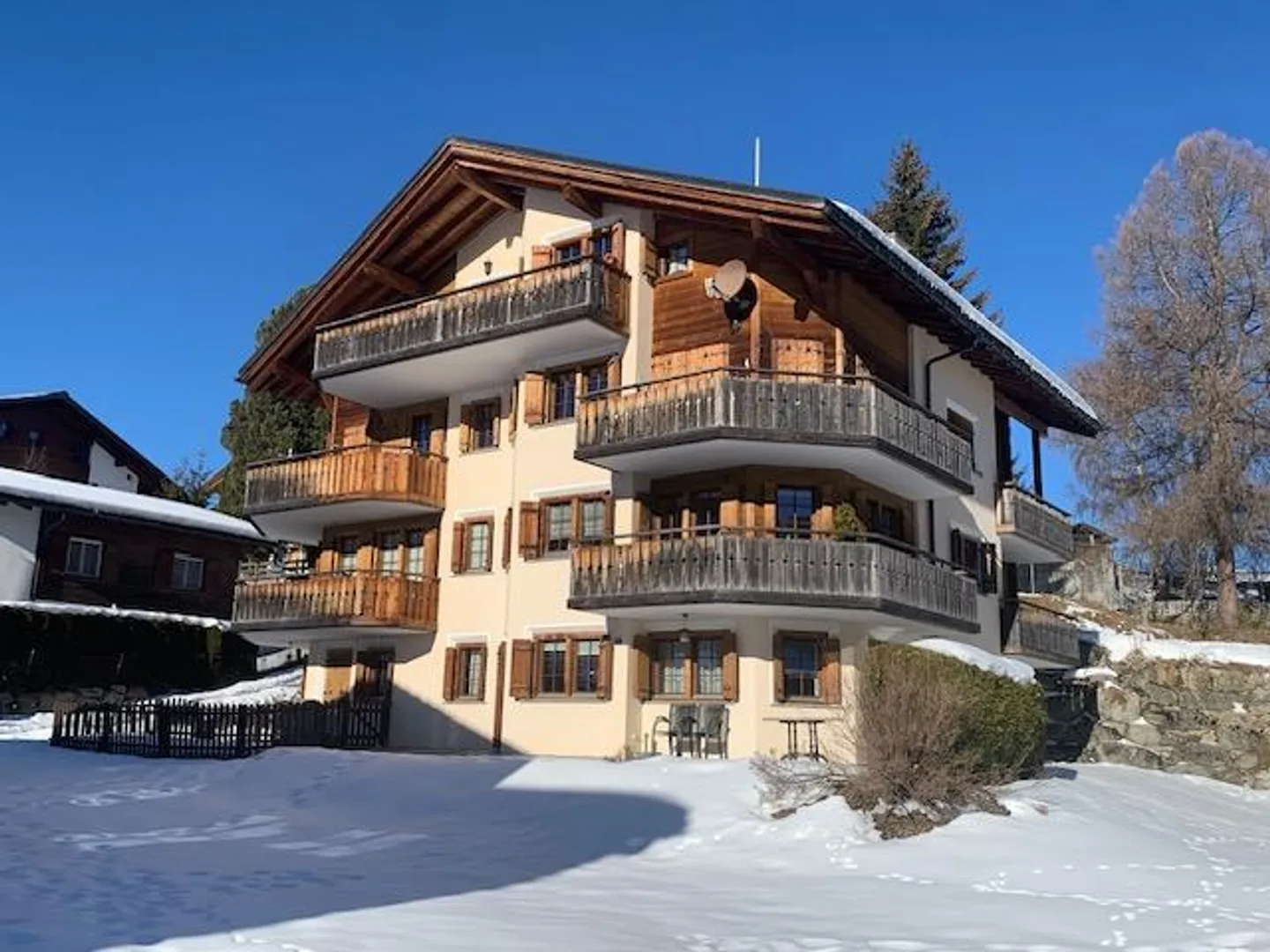 Bellissimo appartamento mansardato di 6 1/2 stanze soleggiato come prima o seconda residenza - Foto 17 di 17