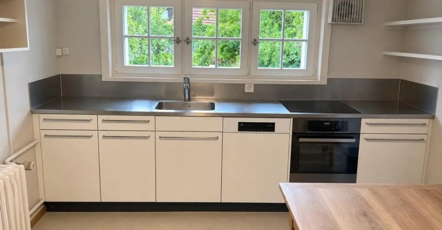 Ein Ort zum Niederlassen - grosszügige 9.5 Zimmer-Wohnung in Trogen - Foto 2 von 9