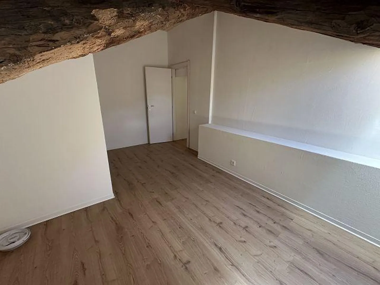 3 1/2-Room Attic Apartment in the Top Floor in a Quiet, Central Location... - Photo 11 of 15