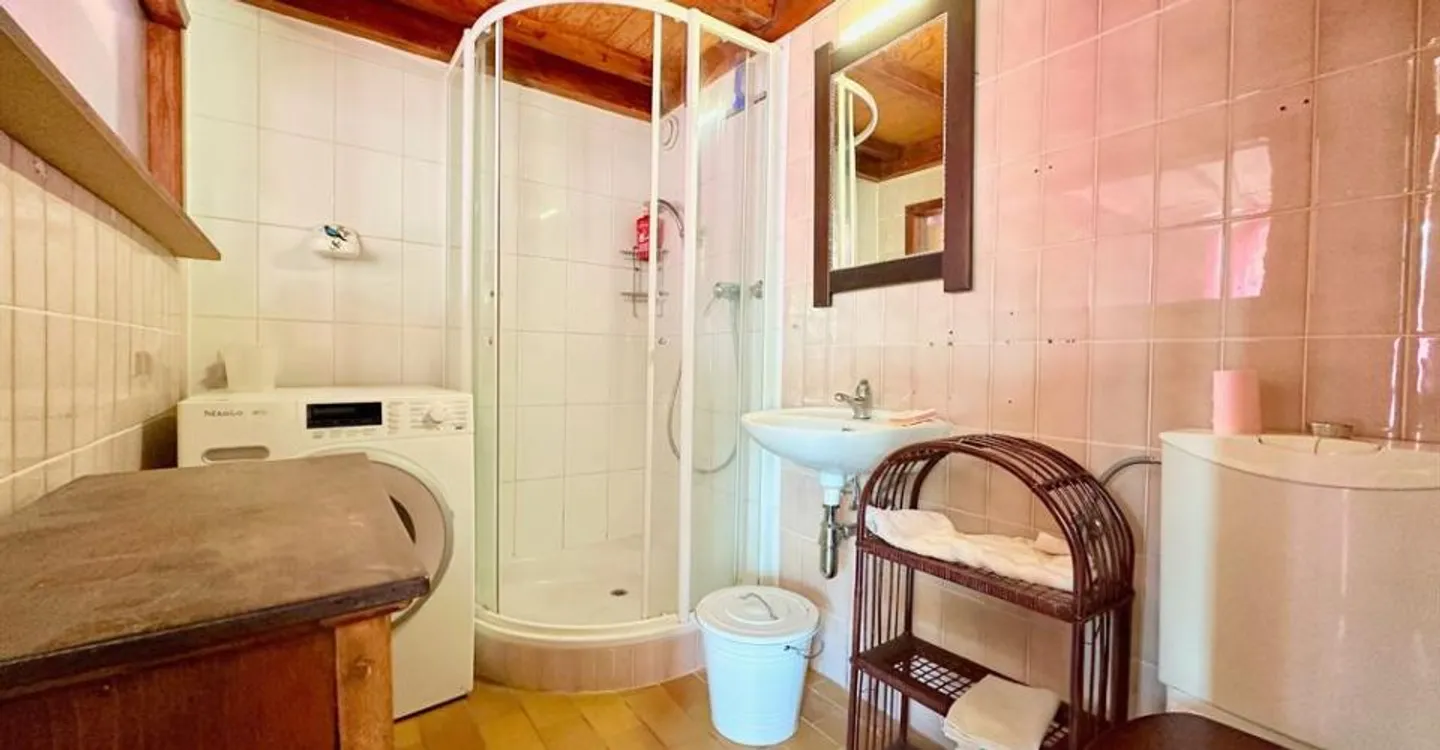 Charming cozy chalet with south-facing terrace, garage and authentic character - Photo 7 of 10
