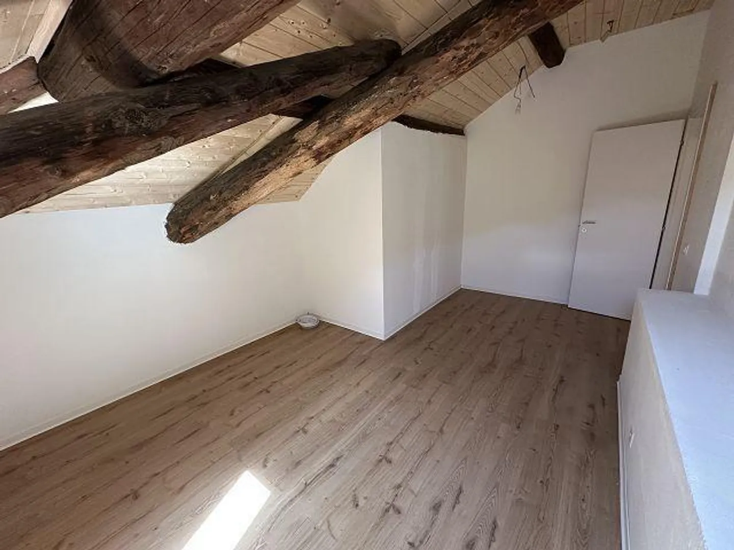 3 1/2-Room Attic Apartment in the Top Floor in a Quiet, Central Location... - Photo 12 of 15