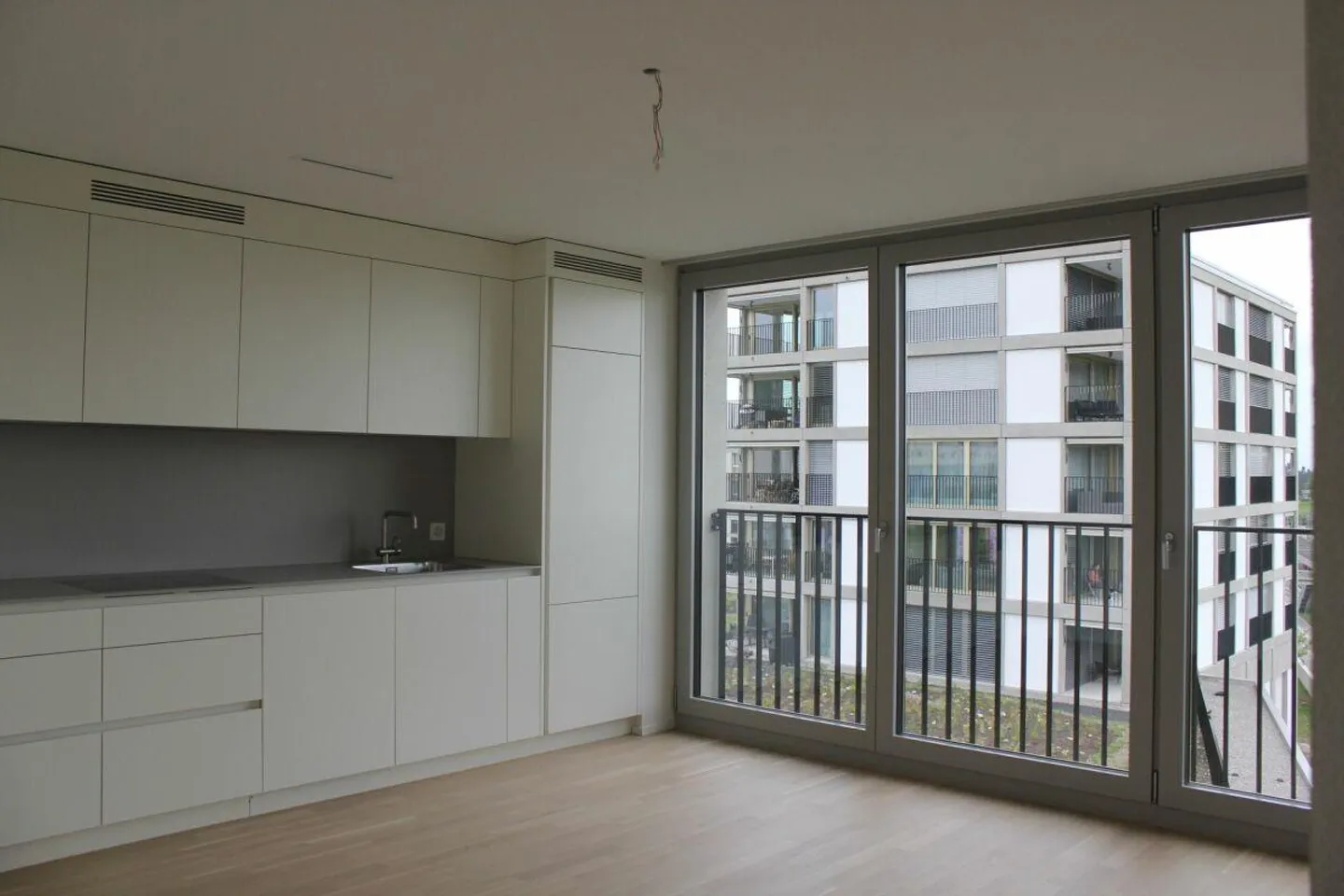 Appartamento 3.5 camere ultra moderno nel centro di Wittenbach - Foto 4 di 9