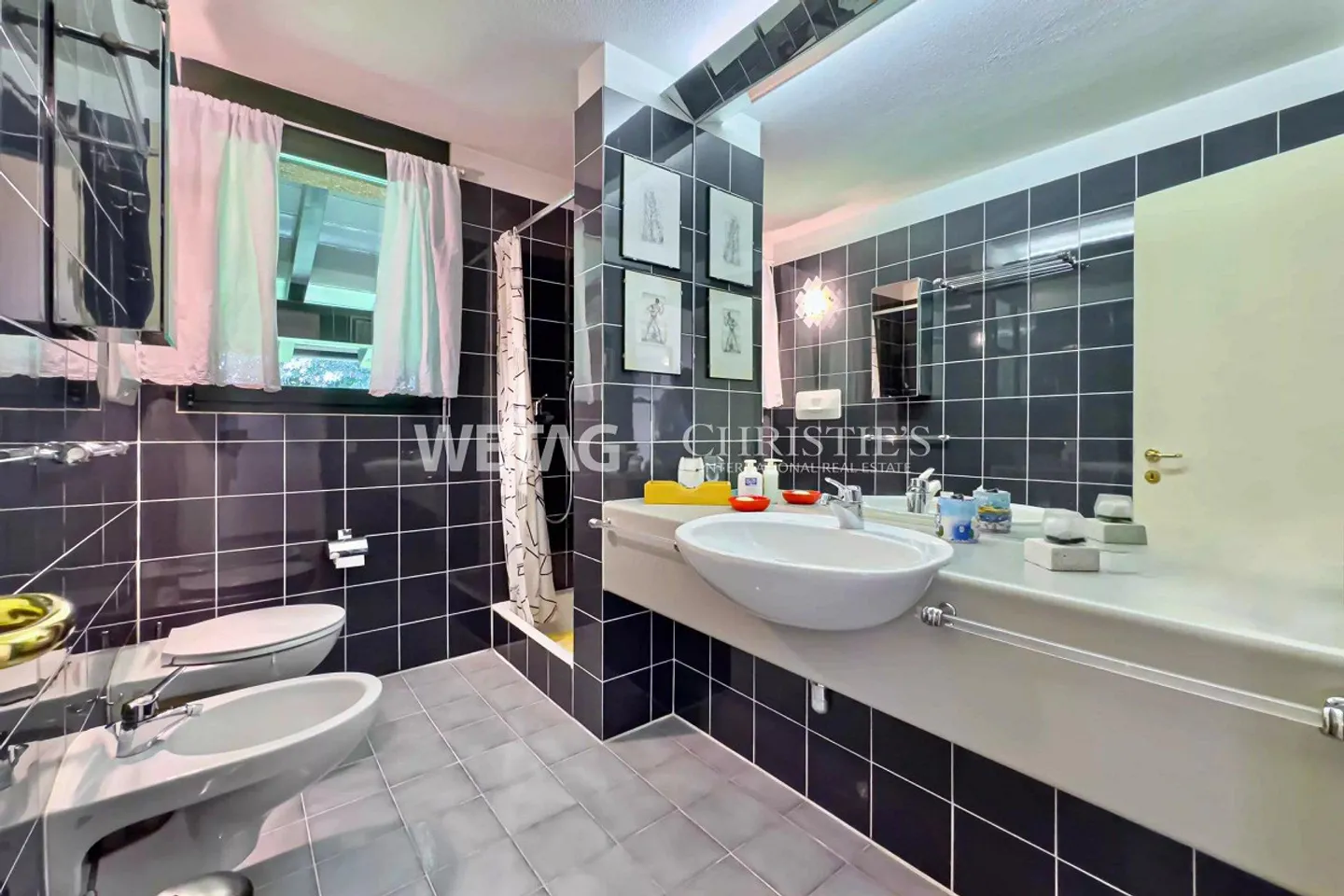 Attico Elegante con Vista Lago - Foto 10 di 13