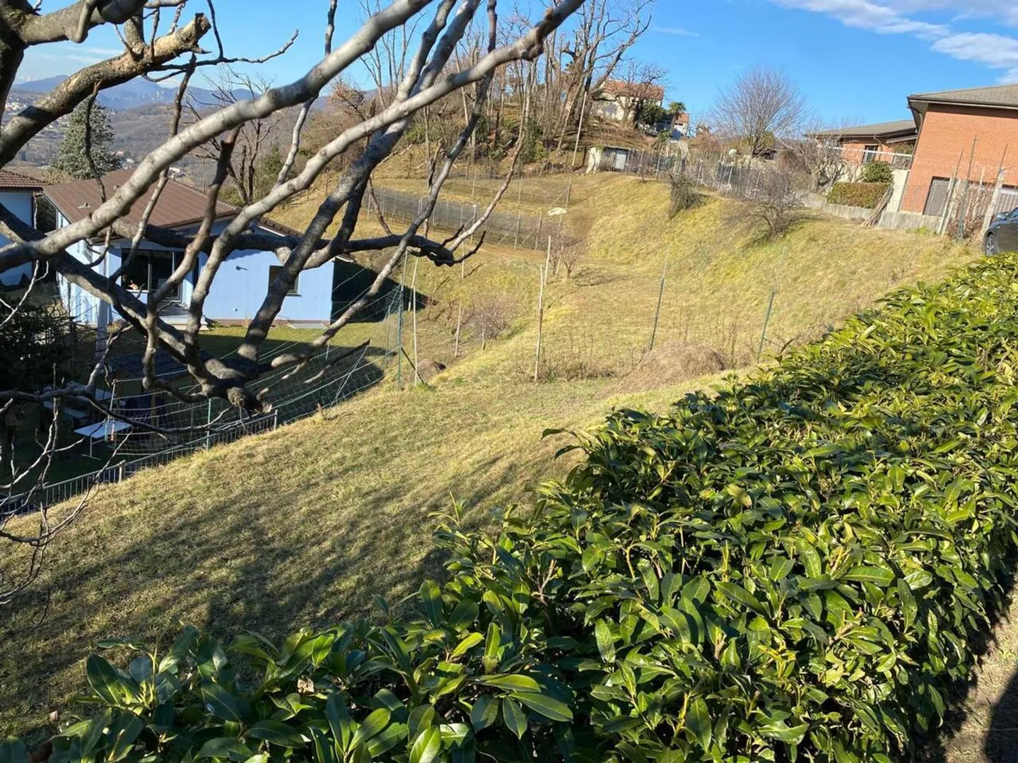 Terrain à bâtir central à Salorino - Photo 3 sur 6