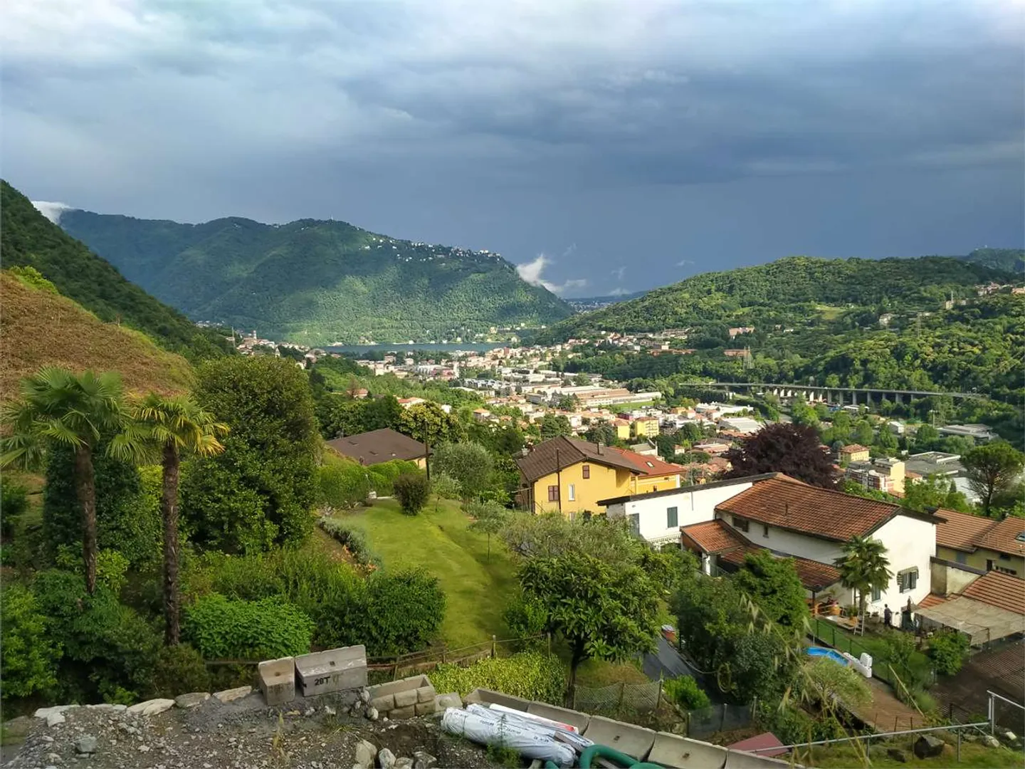 Nuovo Super Appartamento di Lusso con vista lago - Foto 3 di 5