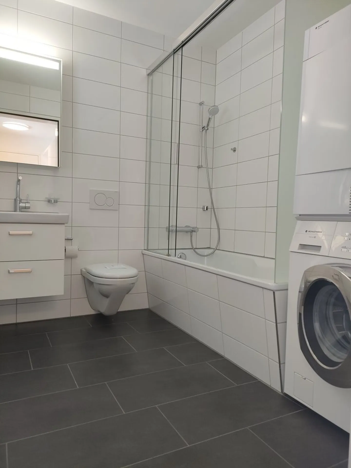 Stilvolles Apartment mit Stadtblick - Foto 3 von 9