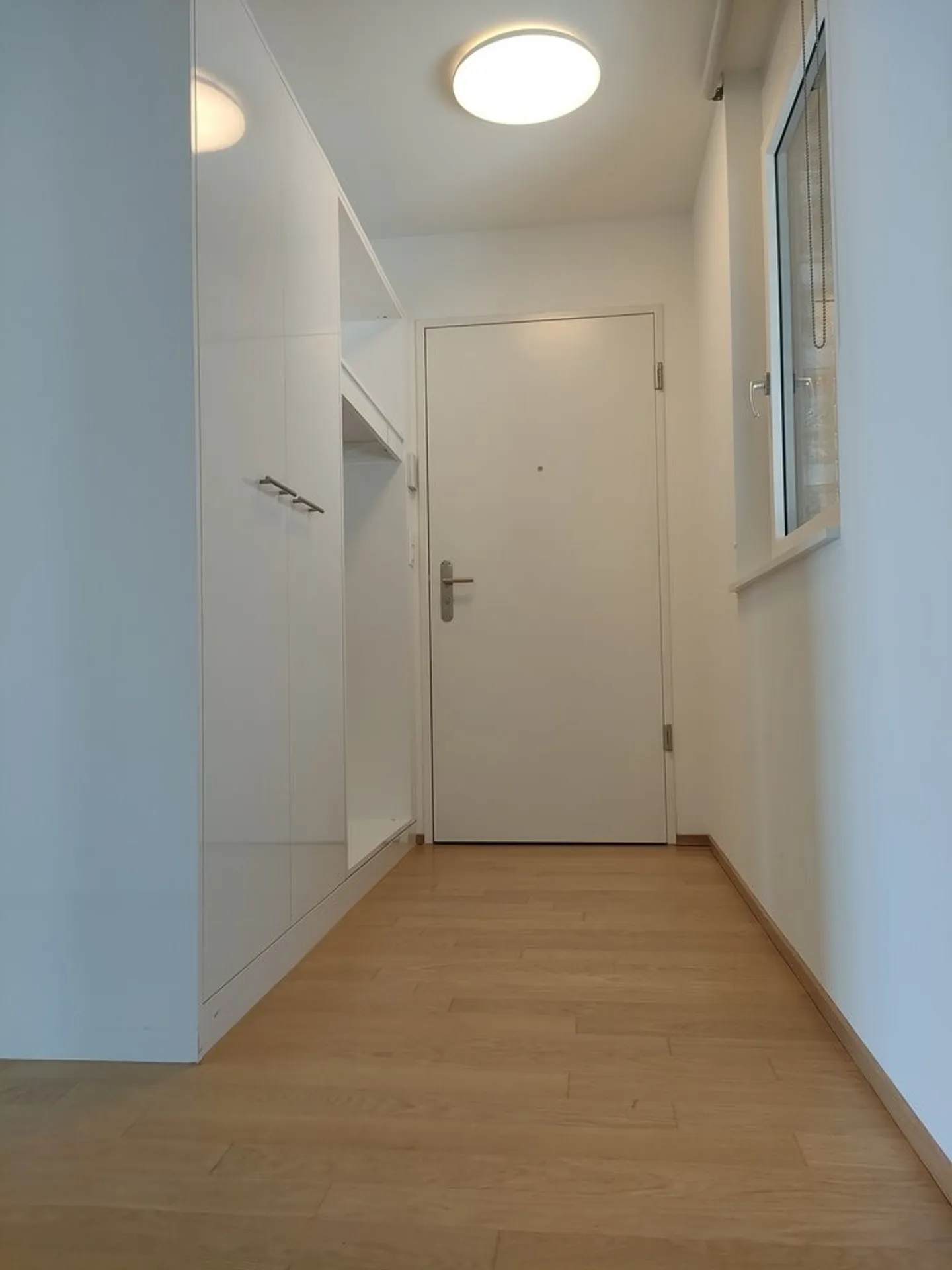 Stilvolles Apartment mit Stadtblick - Foto 4 von 9