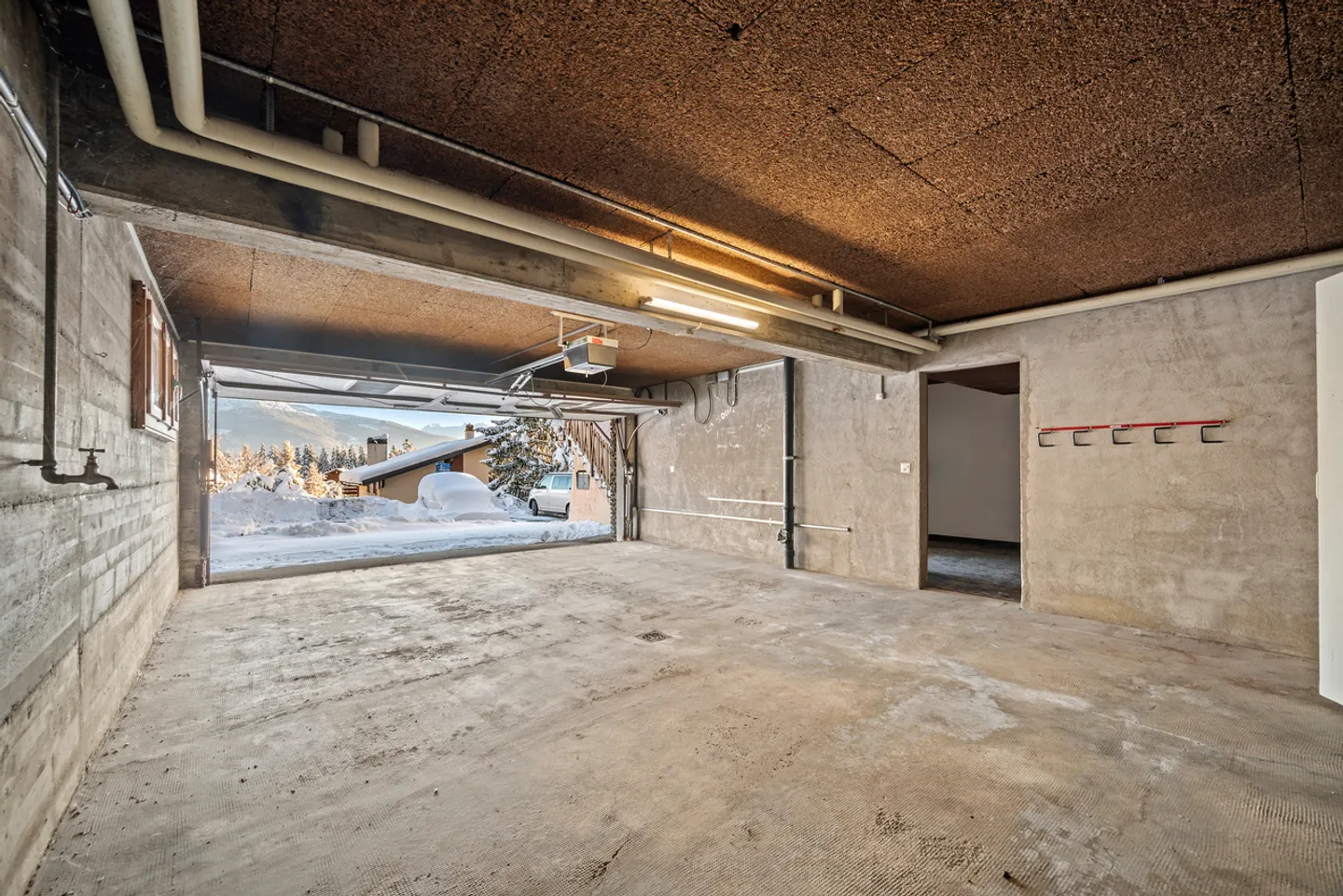 Chalet with Mountain Views - Photo 21 of 22