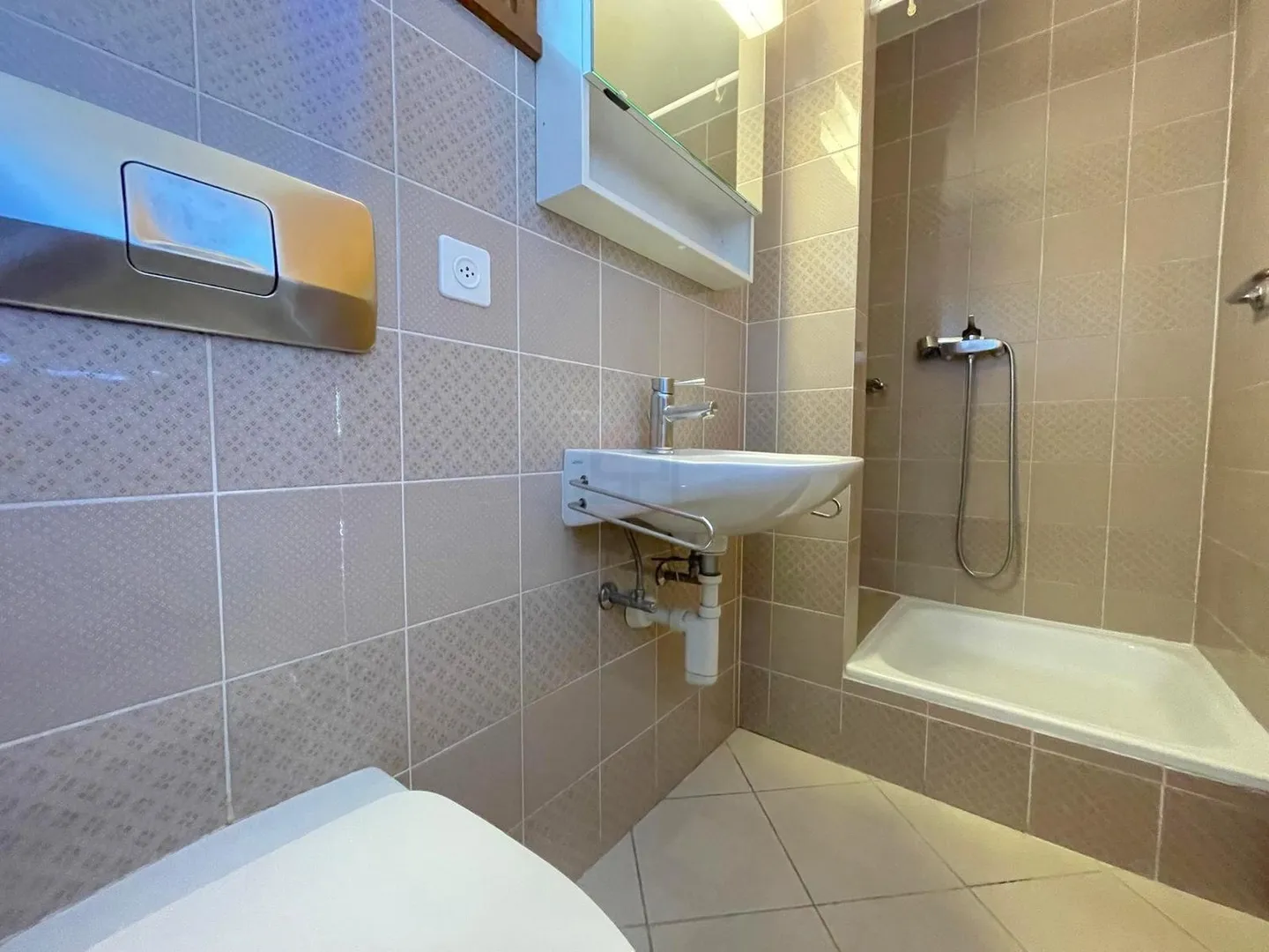 CASATAX ! PRÄCHTIGES DUPLEX MIT 5 ZIMMERN UND GARTEN - Foto 8 von 13