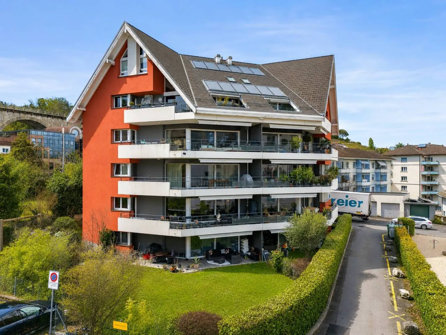 Superb 3.5-room apartment with private garden near the lake - Photo 12 of 12