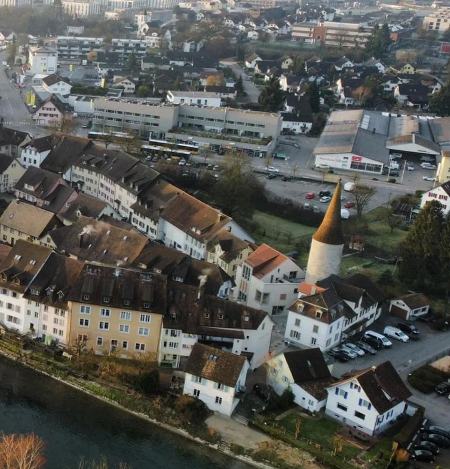 Un gioiello direttamente al Hexenturm di Mellingen; appartamento duplex di 2,5 locali - Foto 5 di 22
