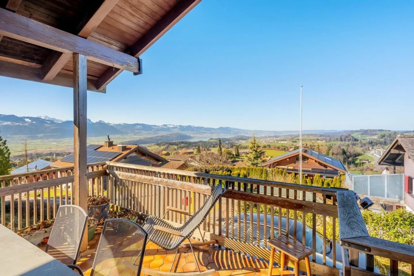 Traumhaftes Einfamilienhaus mit Panorama Aussicht in Gebertingen - Photo 2 sur 7
