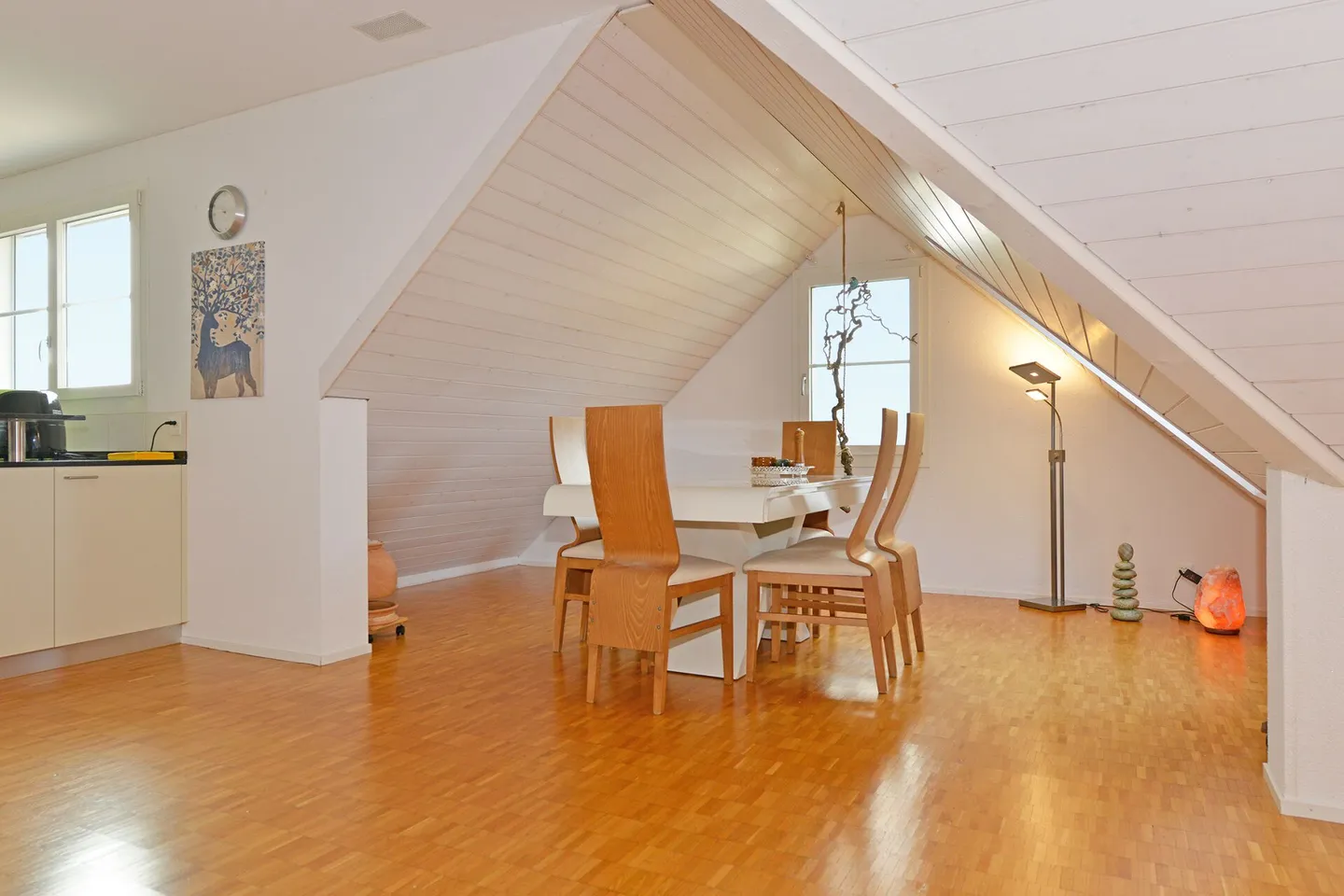 5.5-Room Penthouse Apartment in the Countryside - Photo 11 of 15