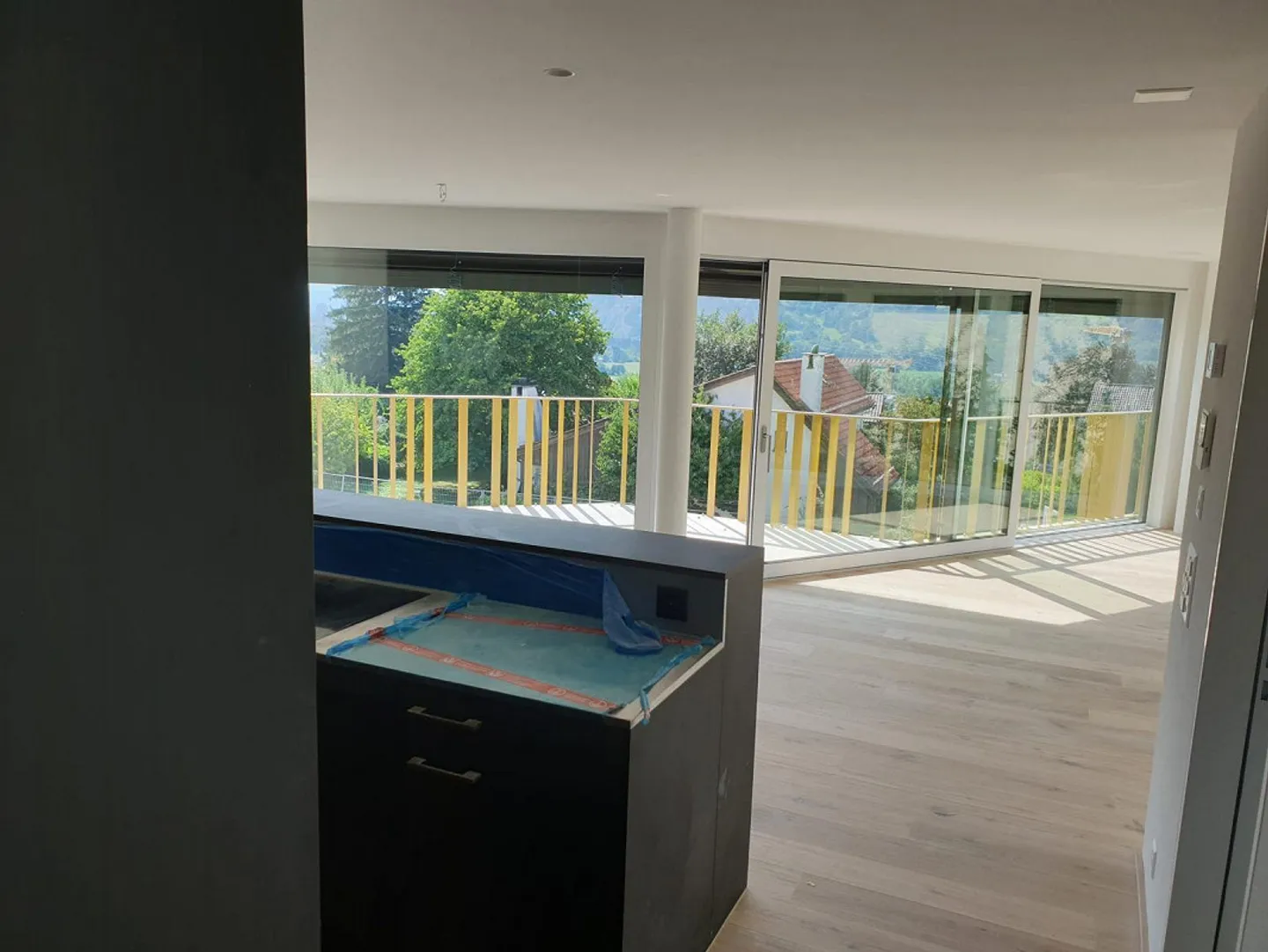 Moderne Zimmer in WG - Foto 1 von 9
