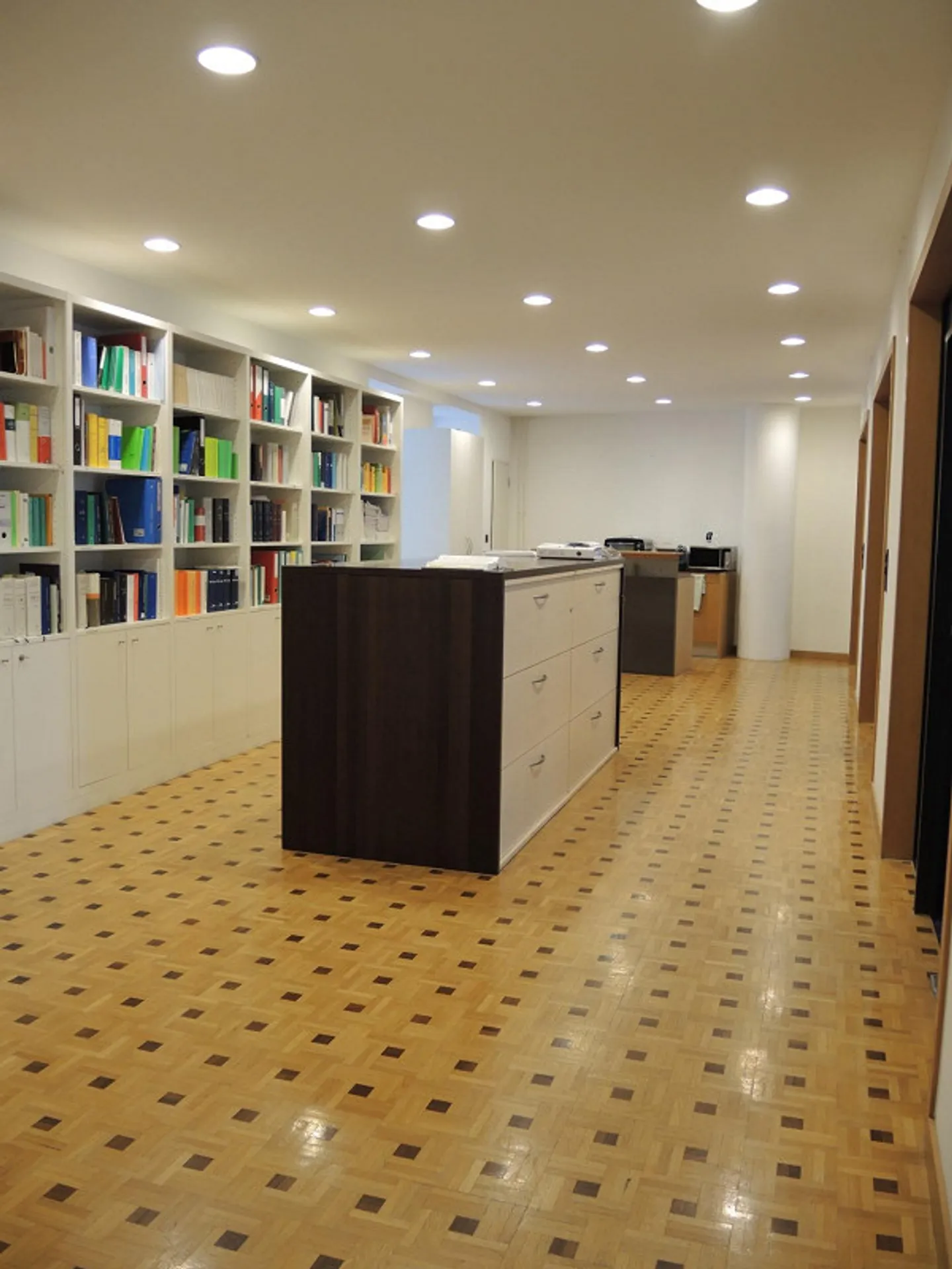 Zentrale Büroräumlichkeiten in St. Gallen - Foto 2 von 7