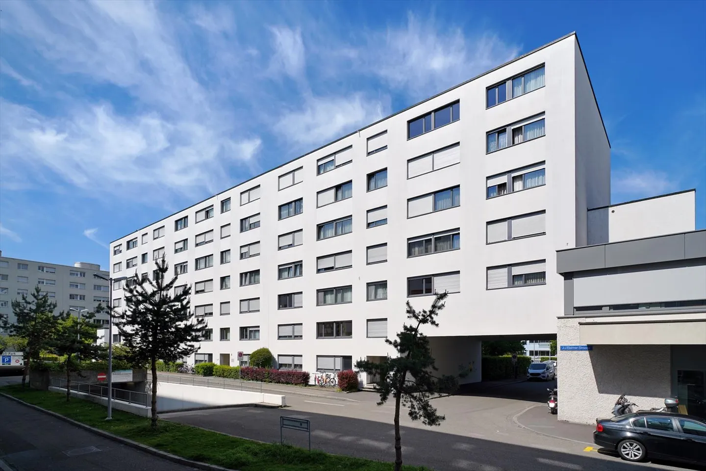 Pratique, thérapie ou bureau dans le quartier tendance de Gundeldingen, Bâle – 187 m² - Photo 1 sur 4