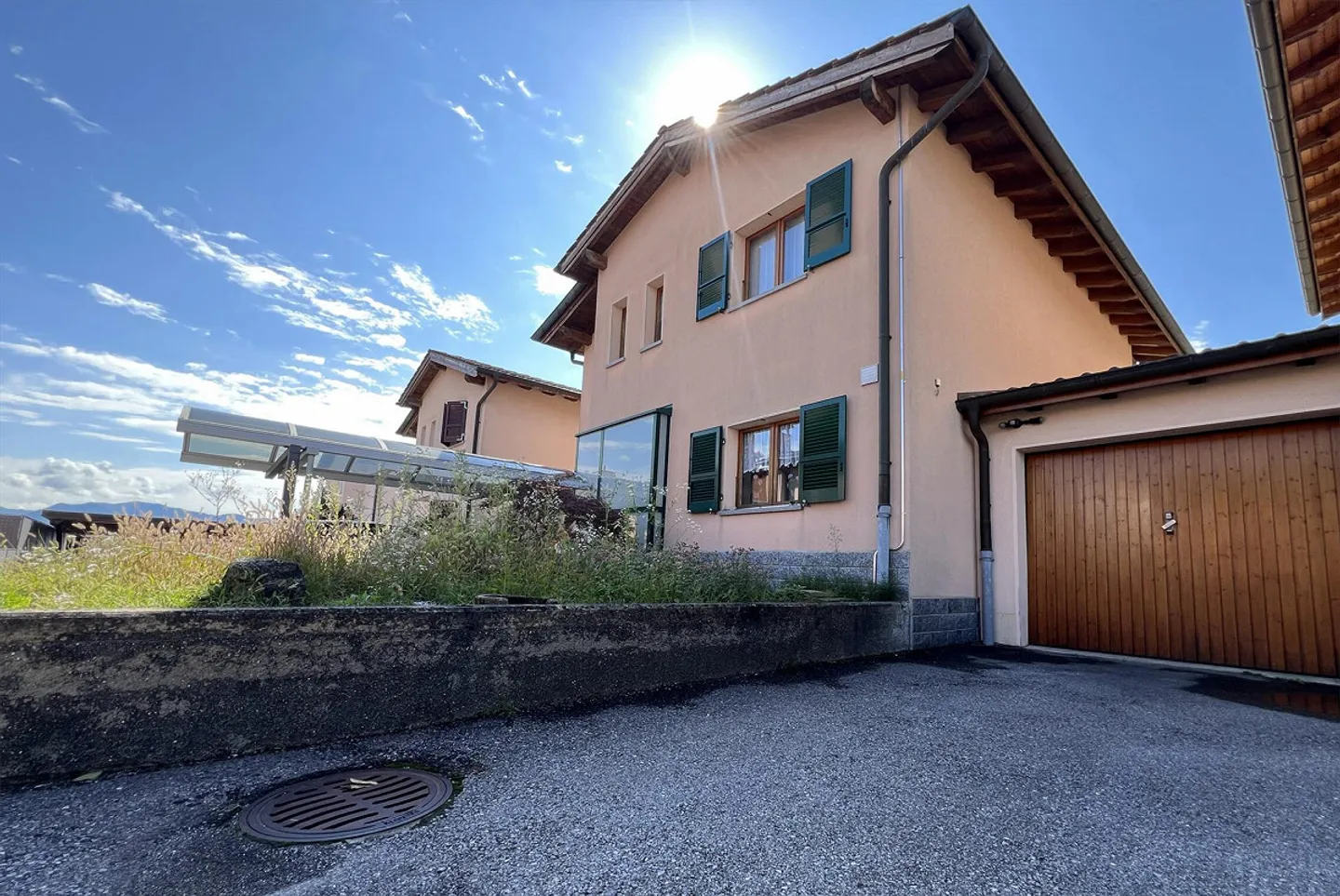 Schöne 4.5-Zimmer-Villa mit Garten und Grotte in Novazzano - Foto 9 von 11