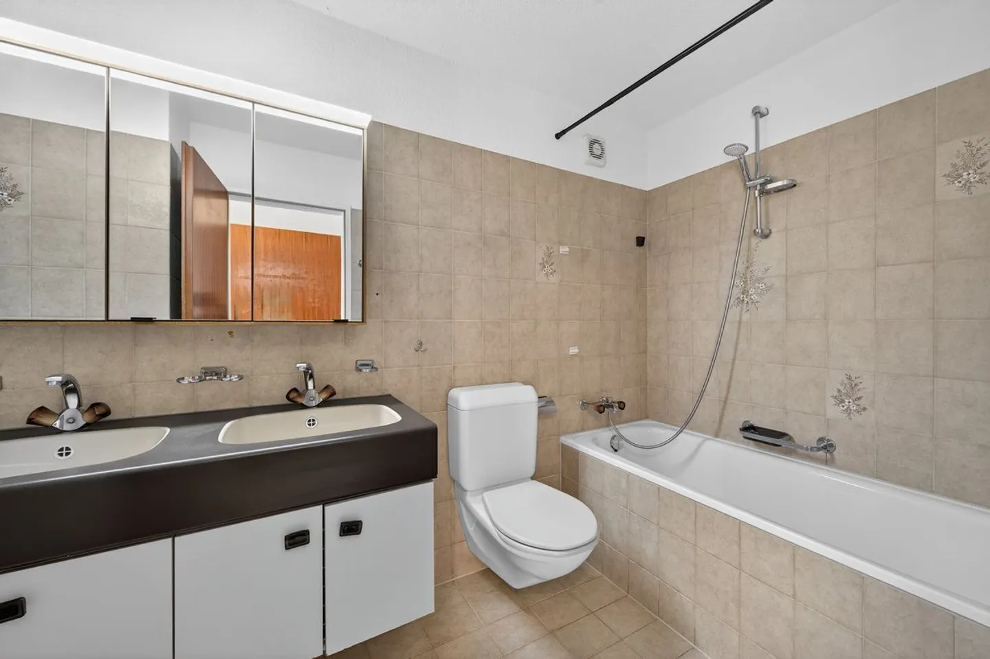 Stepped house for sale - Photo 10 of 13