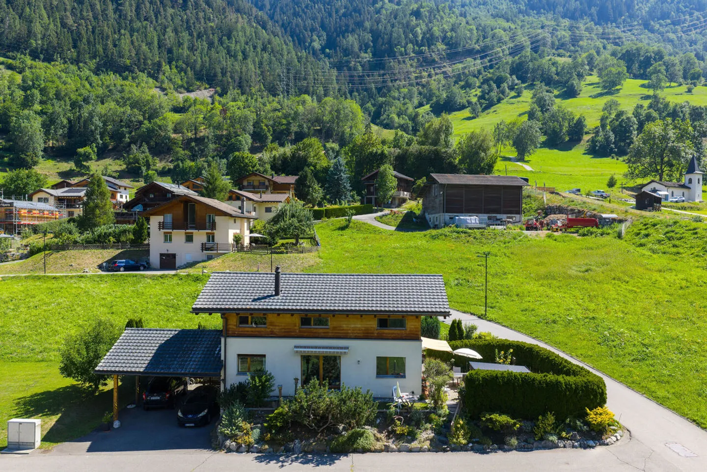 Chalet Rare en Plein Soleil! - Photo 2 of 20