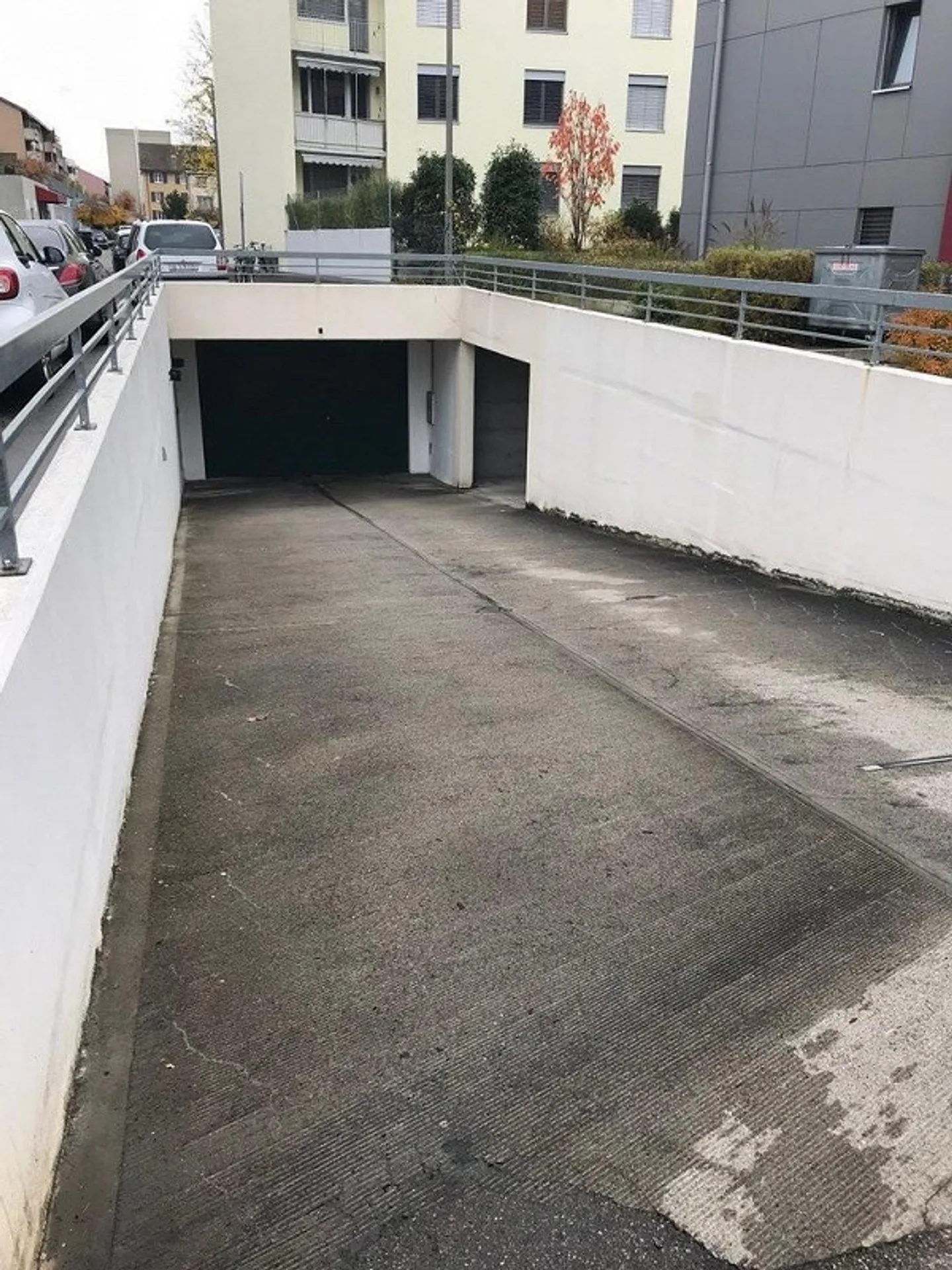Posto auto nel centro di Birsfelden - Foto 2 di 2