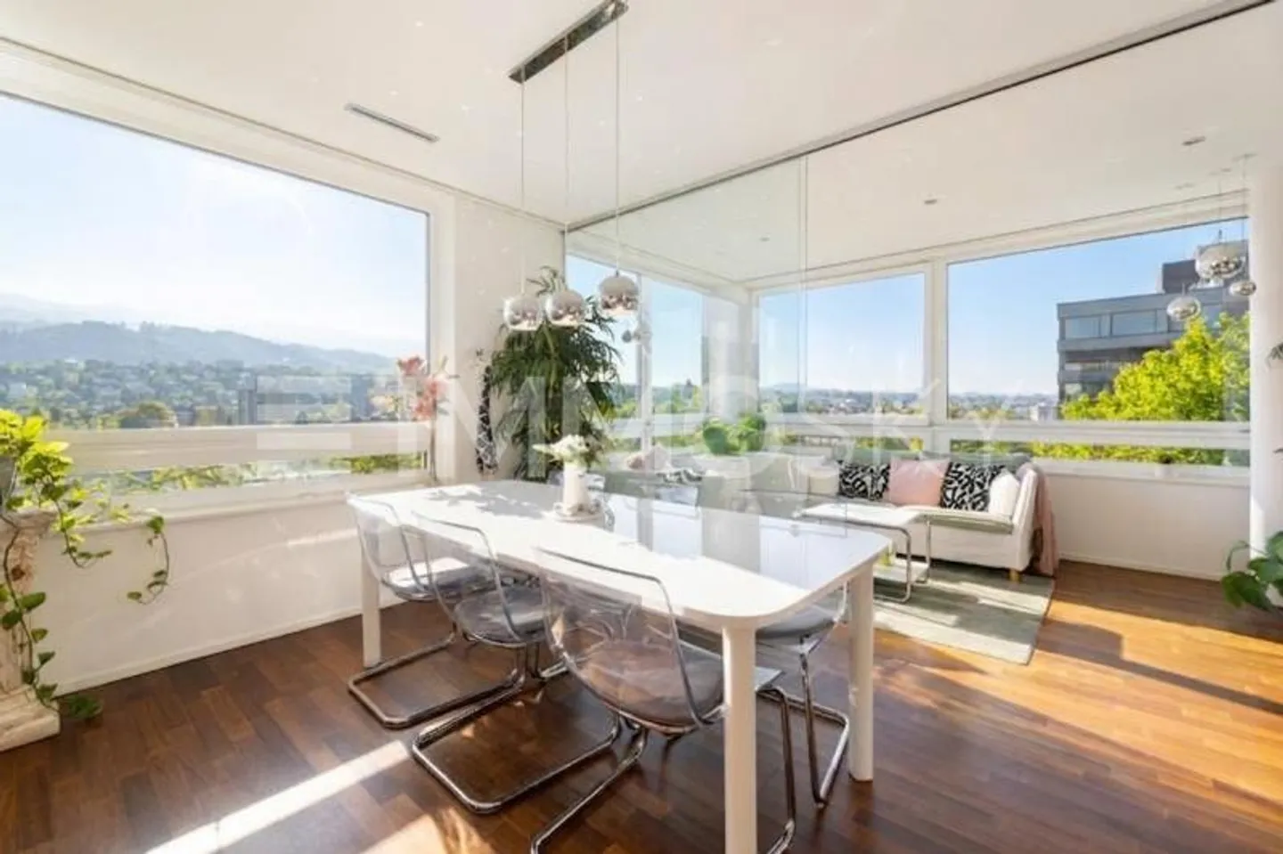 Dream Home with Rooftop Terrace and Stunning Lake View - Photo 2 of 5