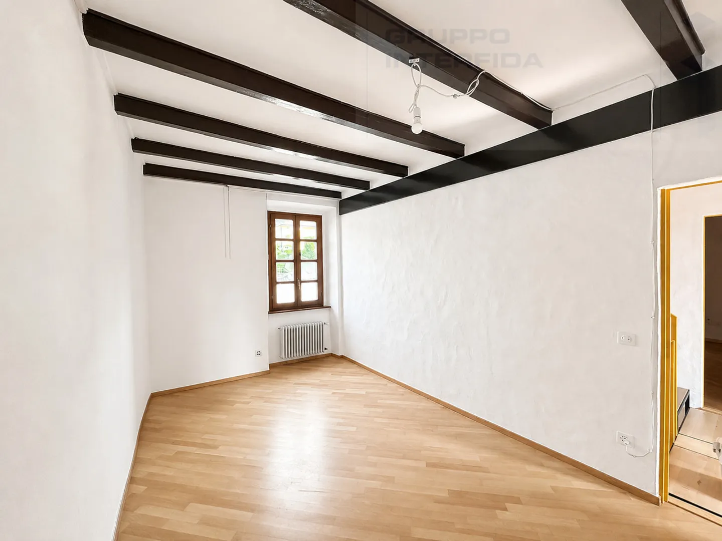 Maison fascinante de 5,5 pièces rénovée - Photo 5 sur 15