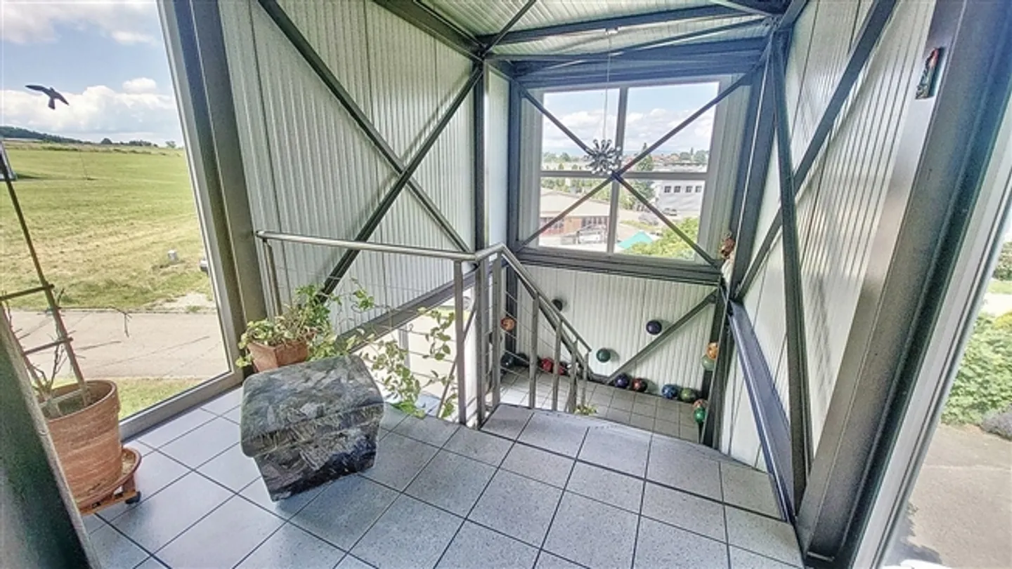 Bâtiment commercial / industriel à Cressier / FR - Photo 12 sur 13