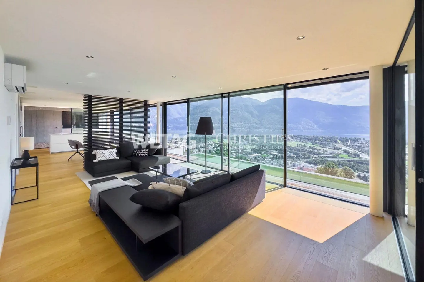 Attico moderno con vista panoramica in vendita a Locarno Monti - Foto 10 di 13