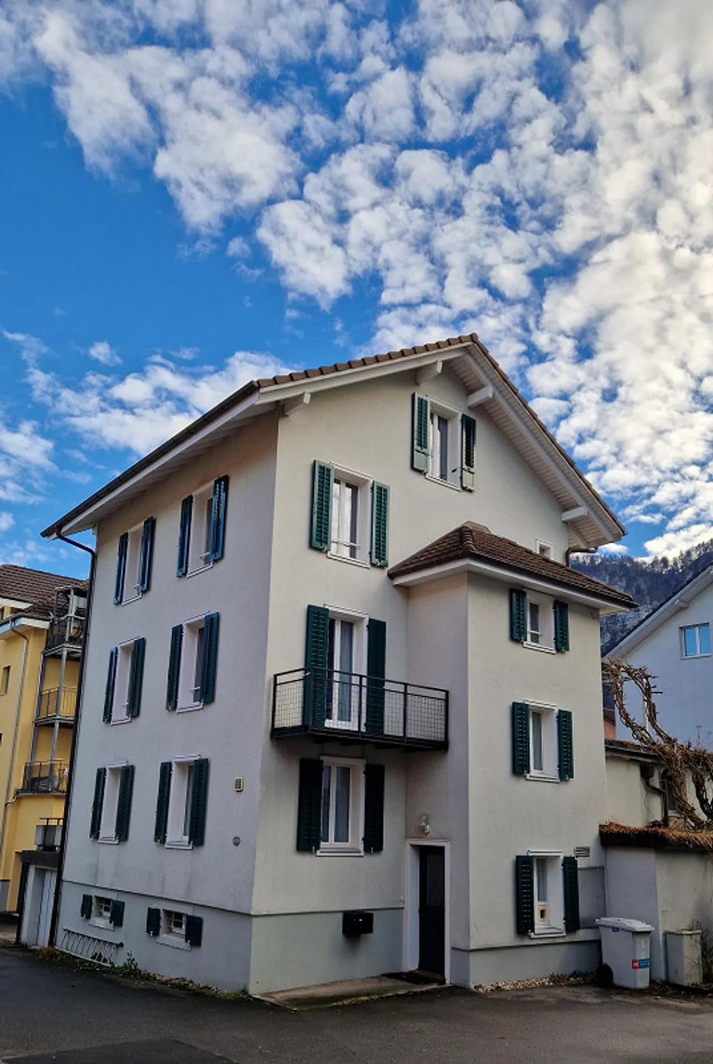 Haus im Zentrum von Hergiswil - Foto 1 von 14