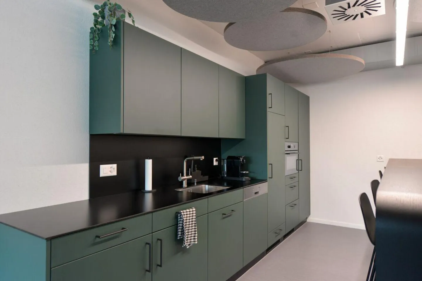 Representative Office Space - Photo 4 of 9