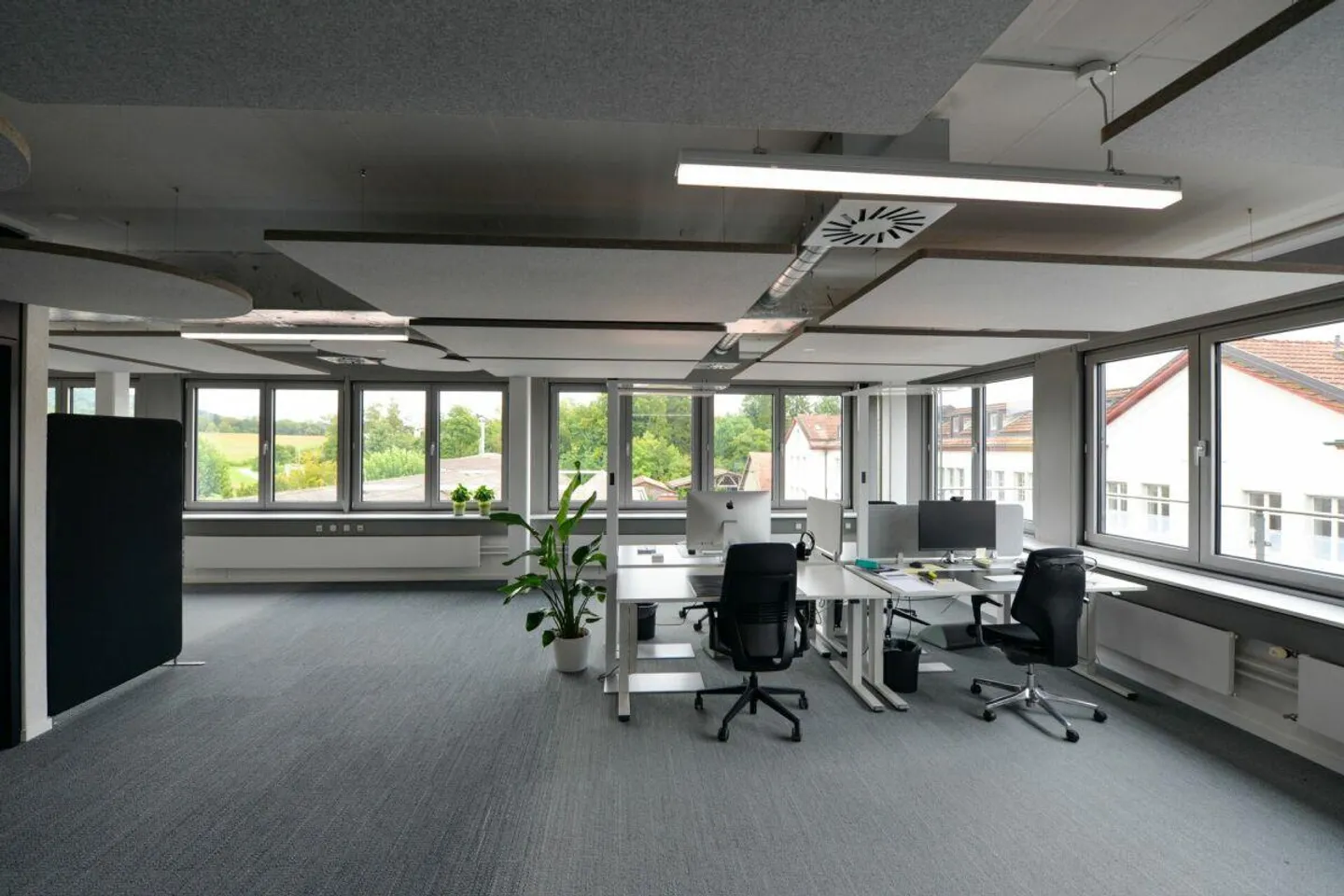 Representative Office Space - Photo 6 of 9