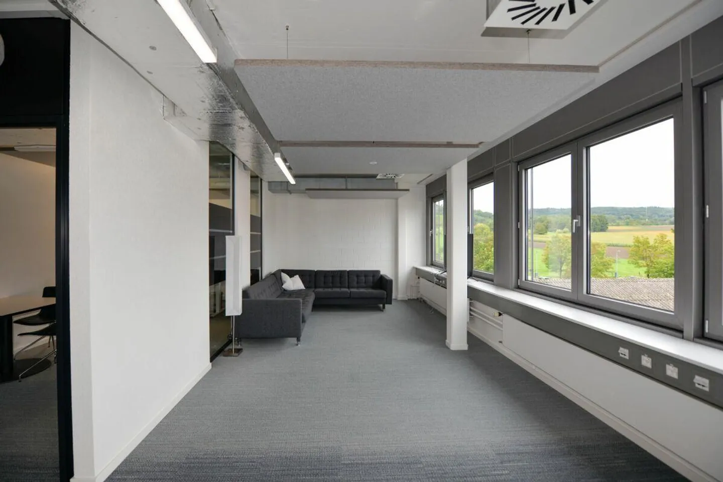 Representative Office Space - Photo 7 of 9