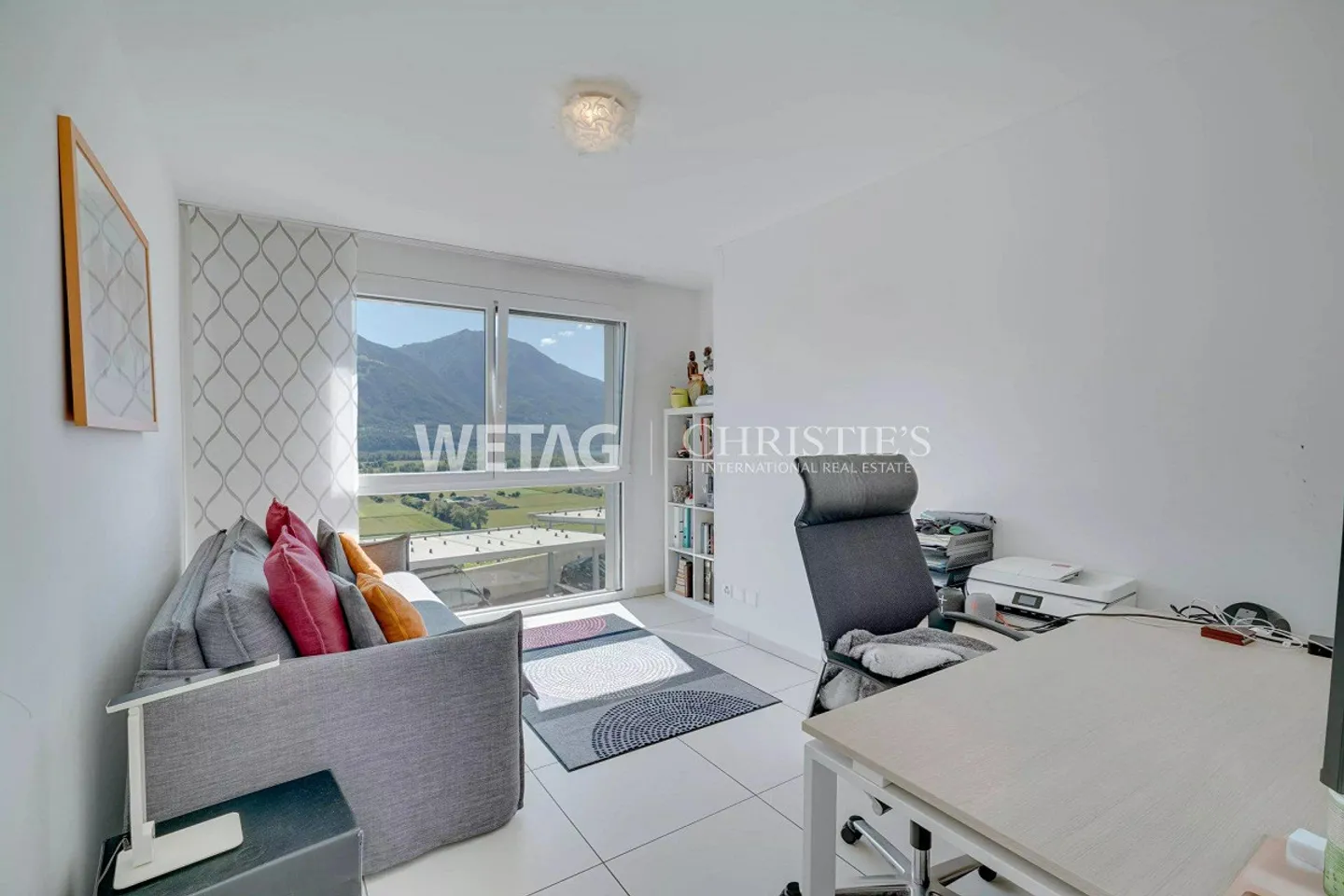 Appartement moderne et lumineux avec grande terrasse, idéal aussi comme résidence secondaire... - Photo 8 sur 12