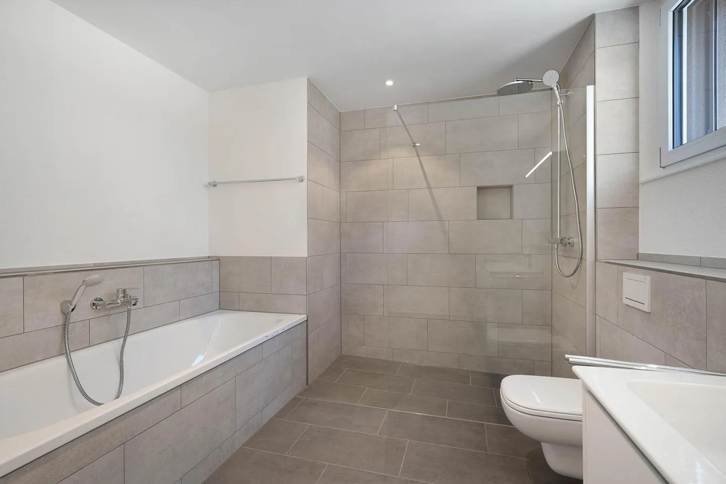 Appartamento 4.5 stanze a Eschikofen - Foto 2 di 7
